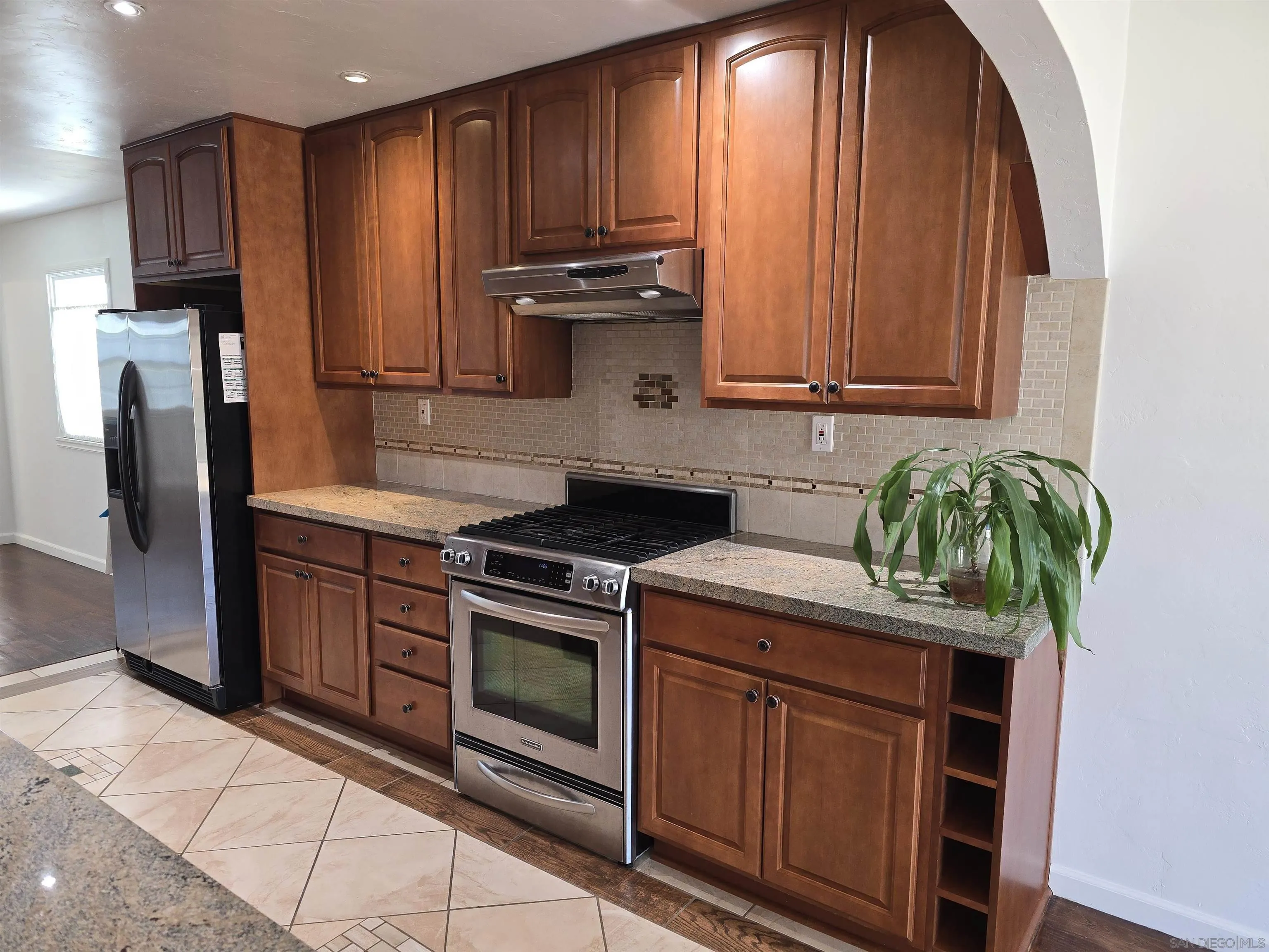 https://cdn.realtyfeed.com/cdn/127/260013197/014a6a0eec8e2296ef0d9ca24ee3acdf.webp