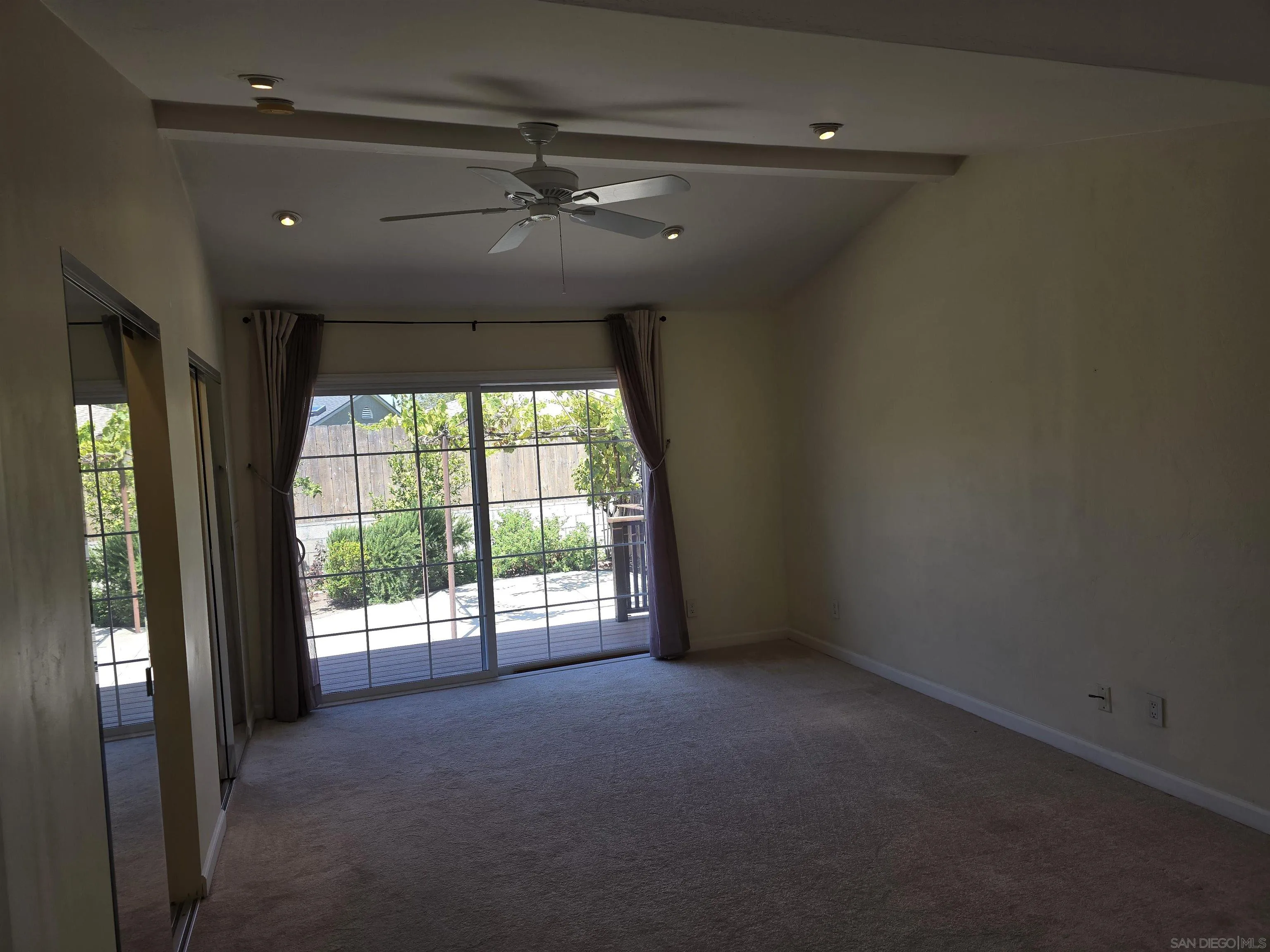 https://cdn.realtyfeed.com/cdn/127/260013197/3bd968bef98fb6a539dc1bf47d8d9d82.webp