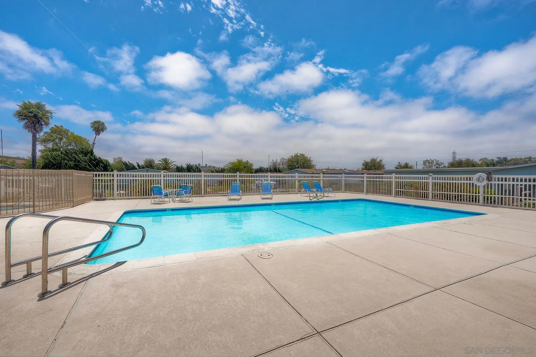 https://cdn.realtyfeed.com/cdn/127/260013198/61c8da950398ebc30d0762158ae457ad.webp