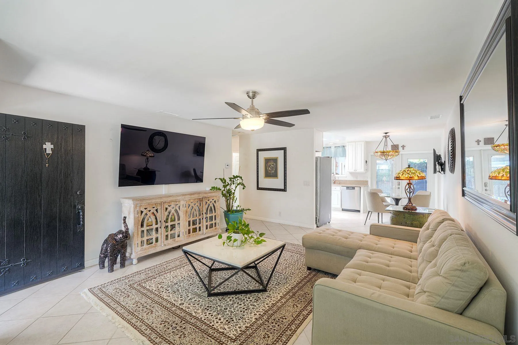 https://cdn.realtyfeed.com/cdn/127/260013198/78e8db144b009ccbb0f8c0ffaf410d2d.webp