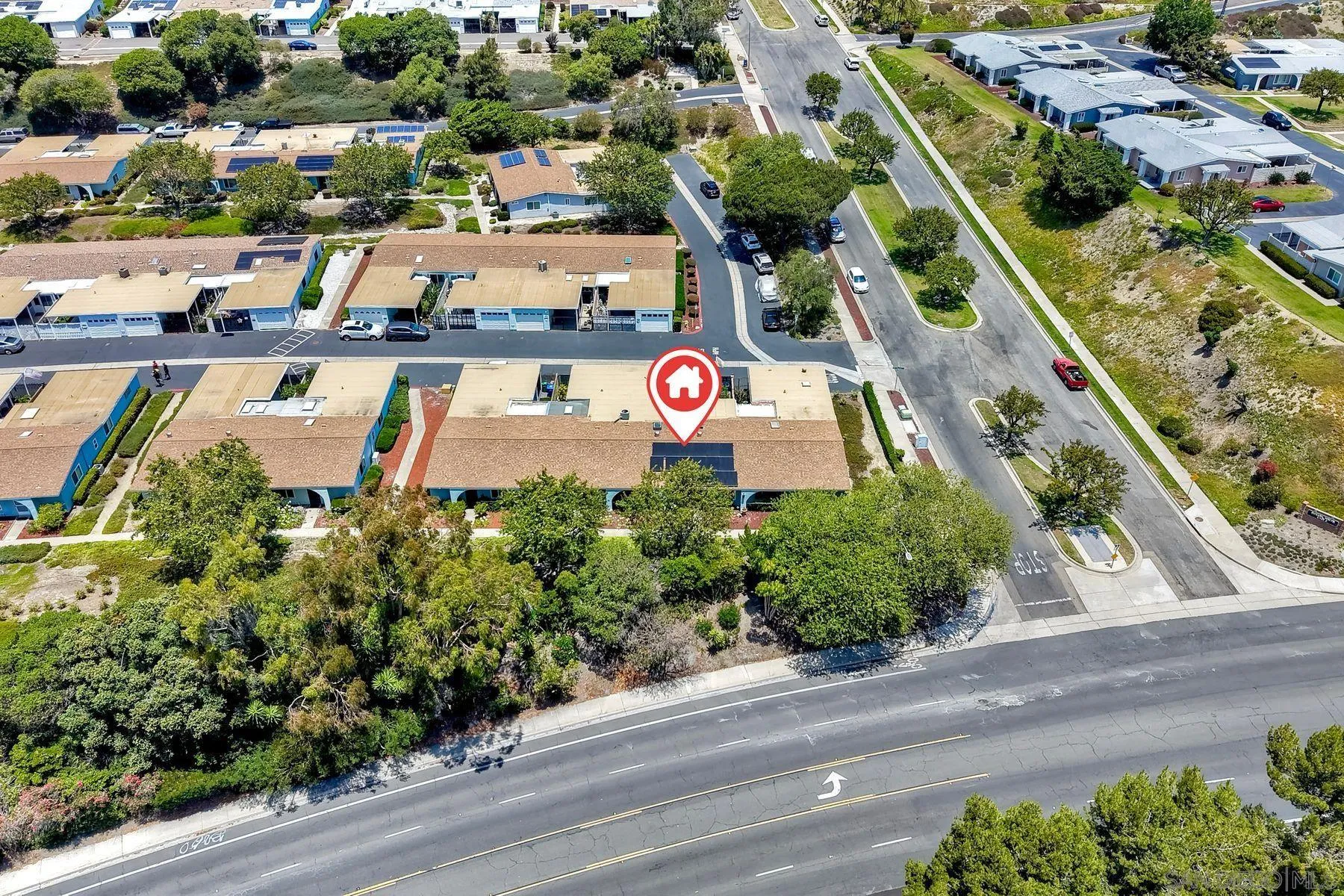 https://cdn.realtyfeed.com/cdn/127/260013198/cbd57c8440dcfb27402aadc78cd0fc0d.webp