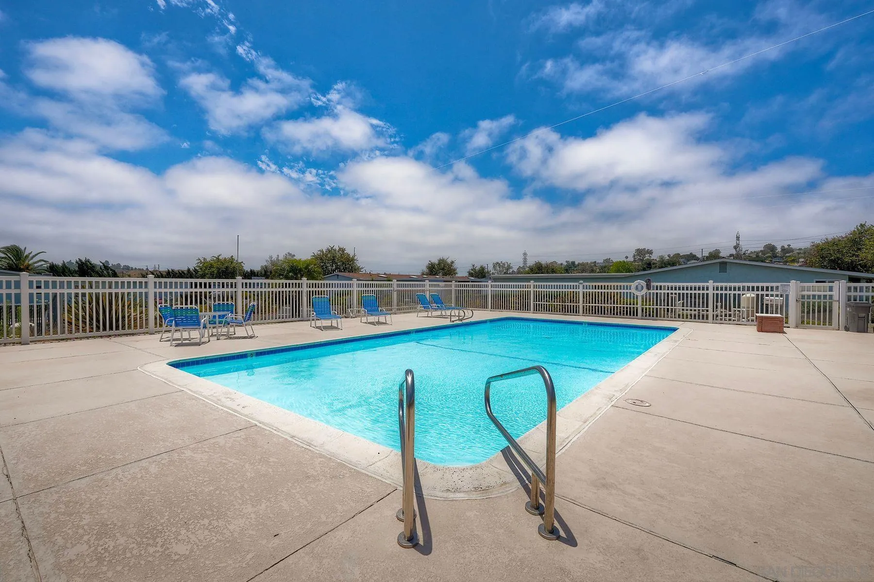 https://cdn.realtyfeed.com/cdn/127/260013198/d1ee6f3907e01acda0fabd6f041ed15b.webp