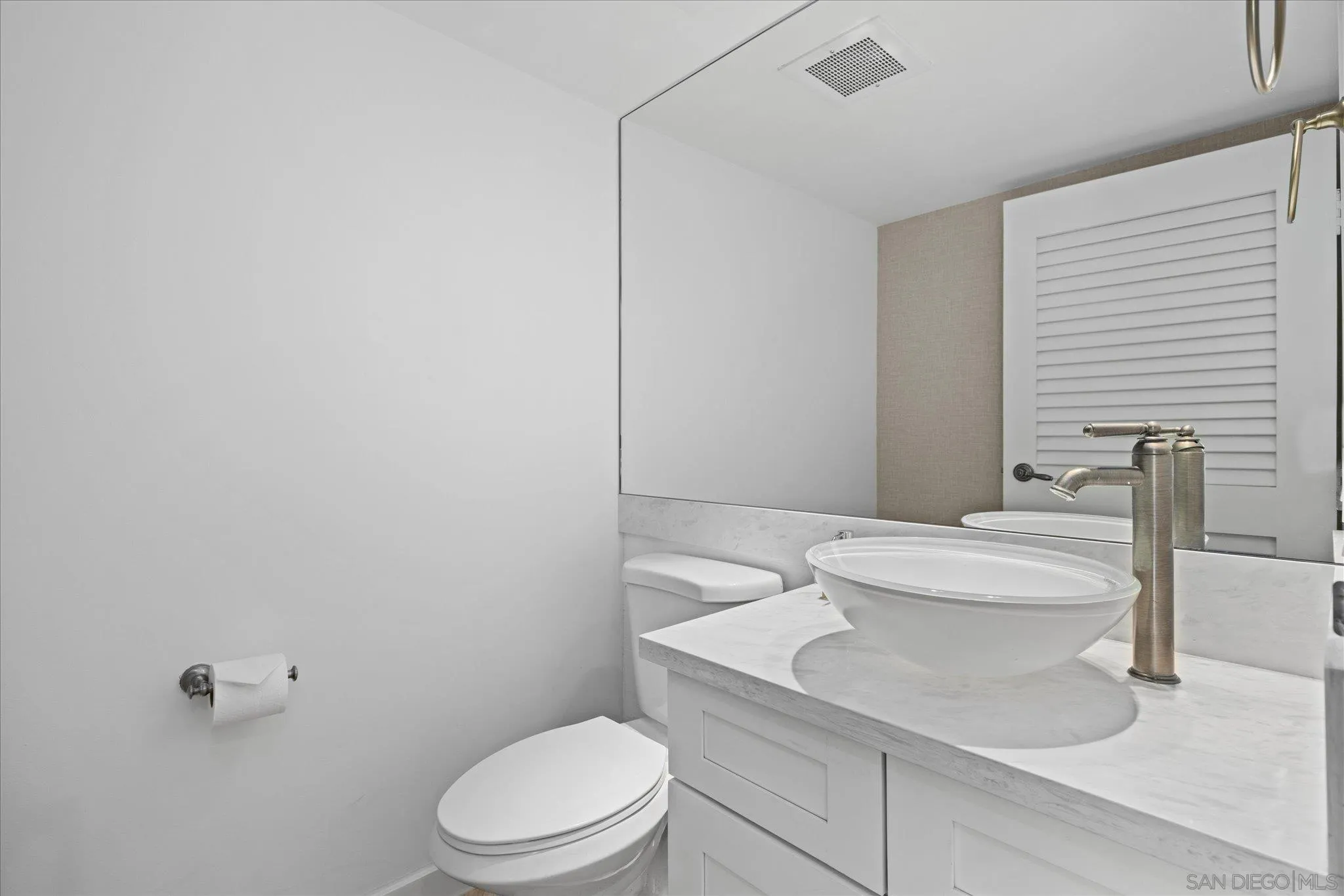 https://cdn.realtyfeed.com/cdn/127/260013201/59cc7dea1c43506a7f8d78c36e9330c8.webp