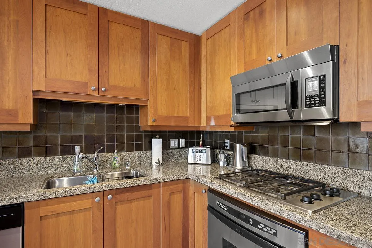 Photo #26: 260013203 Listing: Photo #26