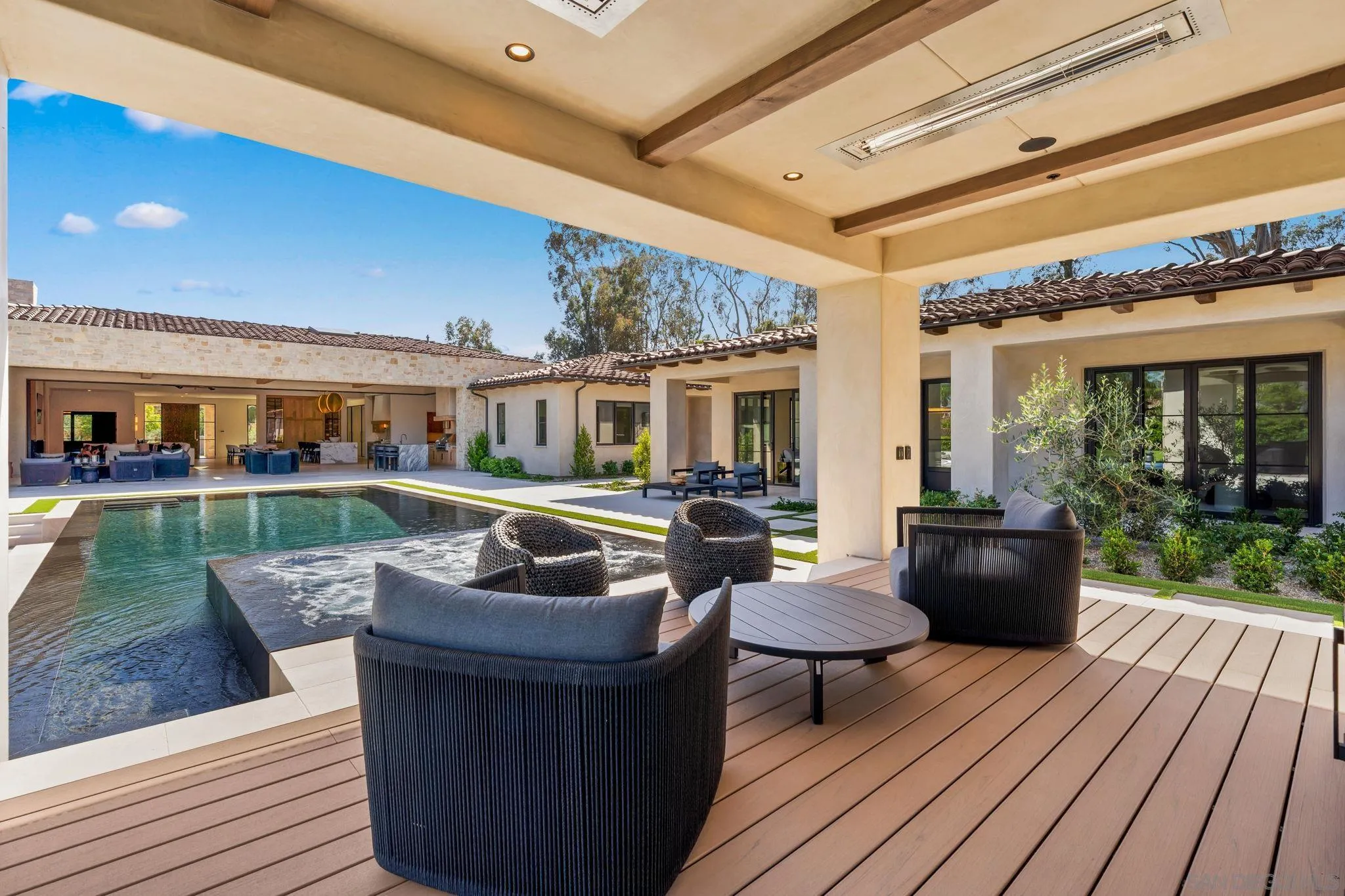 https://cdn.realtyfeed.com/cdn/127/260013213/e68fb622a107518278e1957e4cc95977.webp
