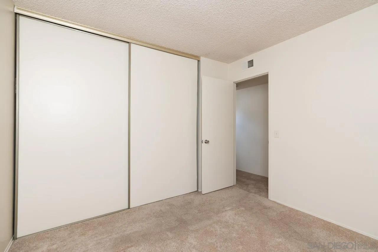 Photo #21: 260013216 Listing: Photo #21