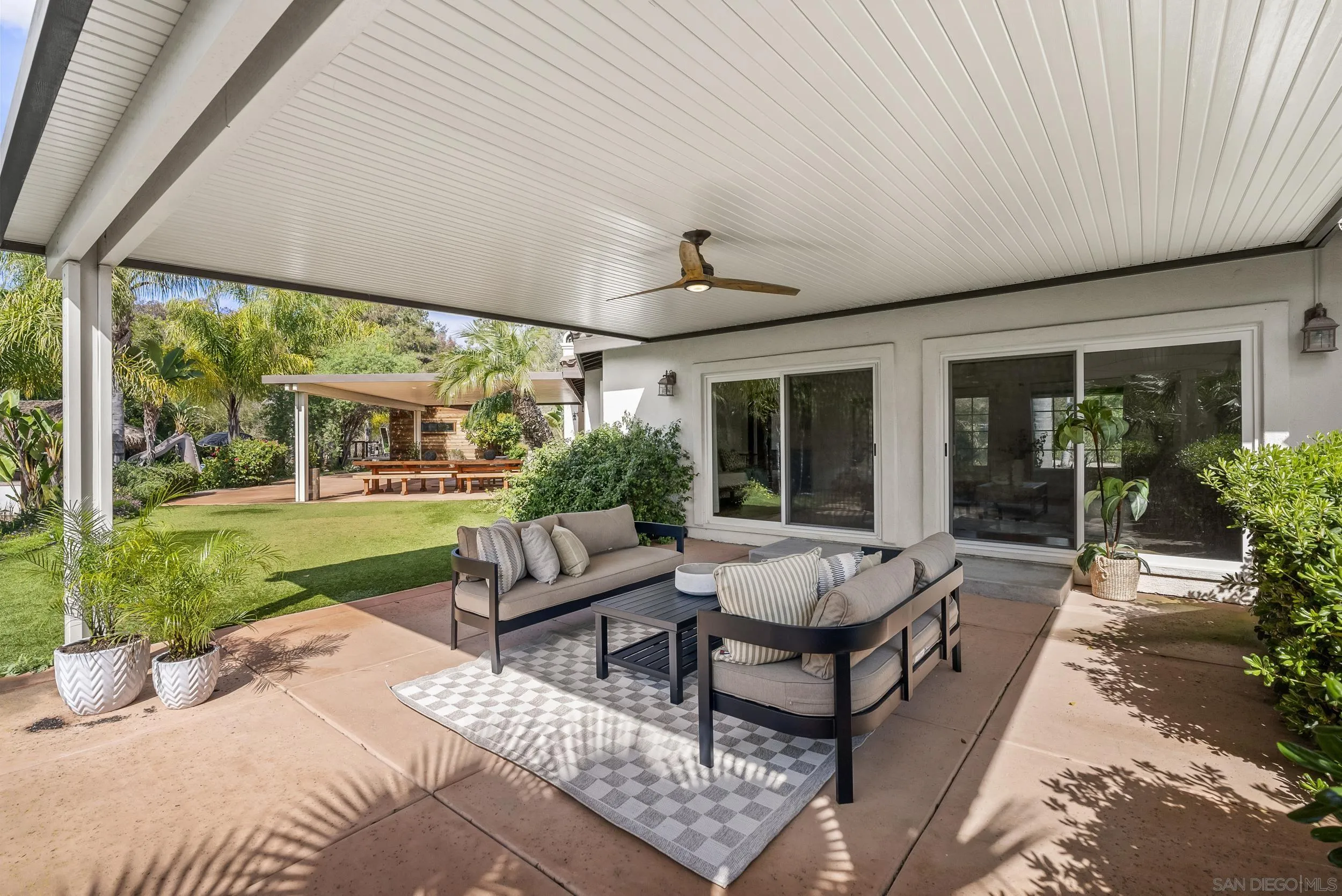 https://cdn.realtyfeed.com/cdn/127/260013221/4d4518c7f1a33fa760eb3420386d6504.webp