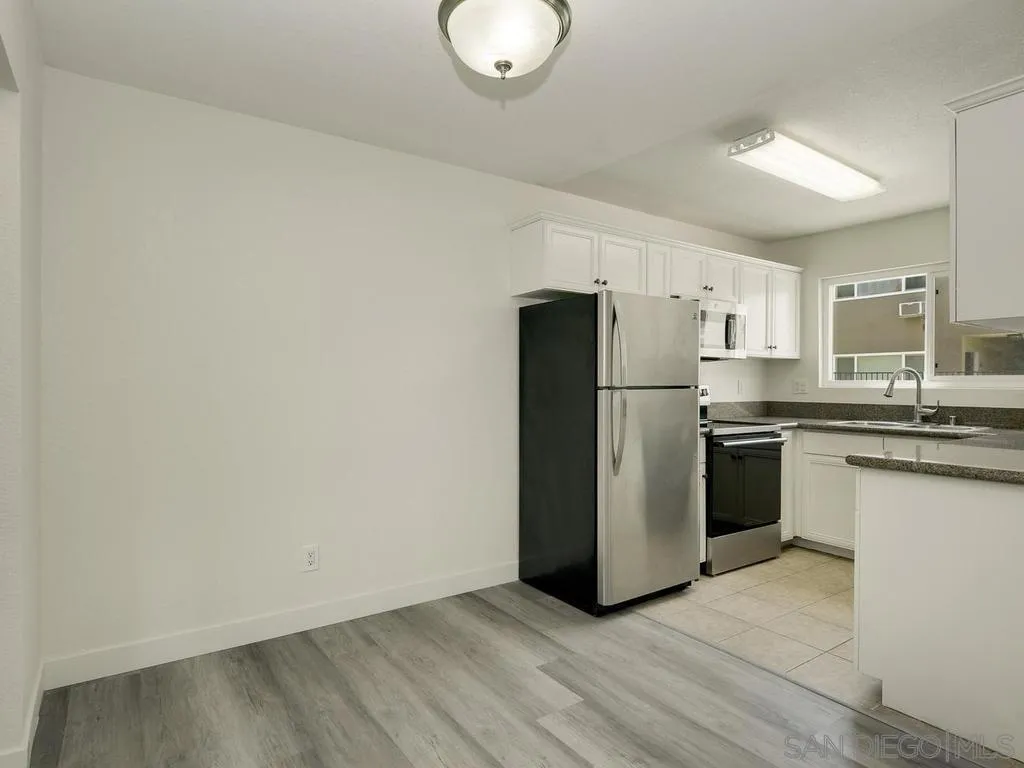 Photo #10: 260013232 Listing: Photo #10