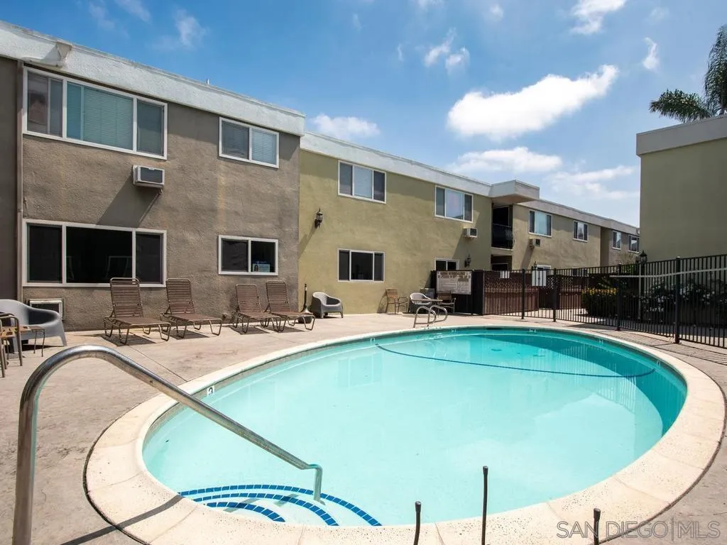 Photo #2: 260013232 Listing: Photo #2
