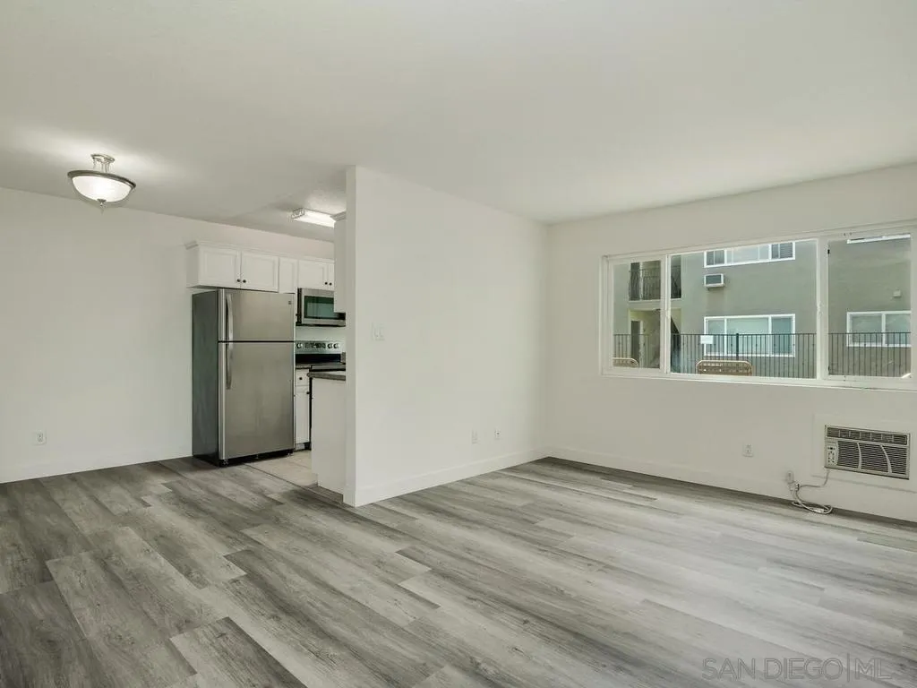 Photo #6: 260013232 Listing: Photo #6