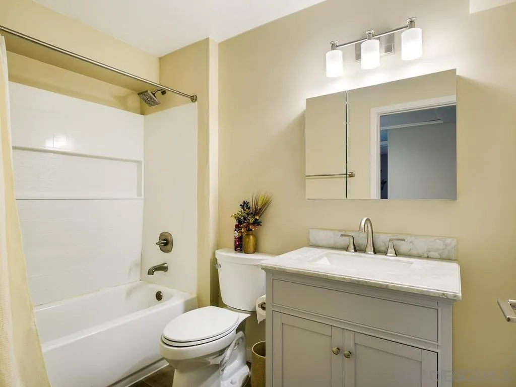 https://cdn.realtyfeed.com/cdn/127/260013238/c7b7c106299de32d778afed2db661485.webp