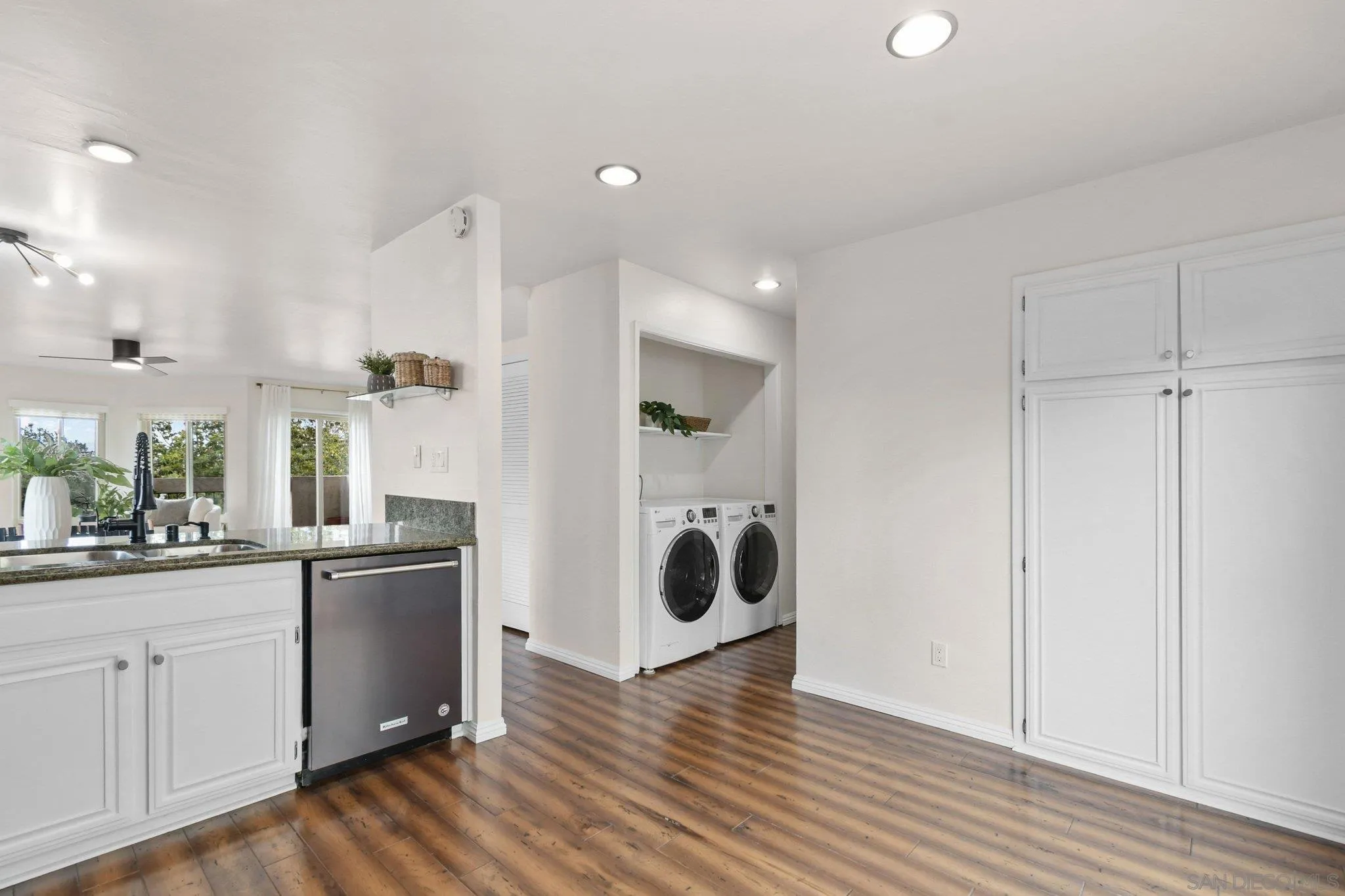 Photo #18: 260013241 Listing: Photo #18
