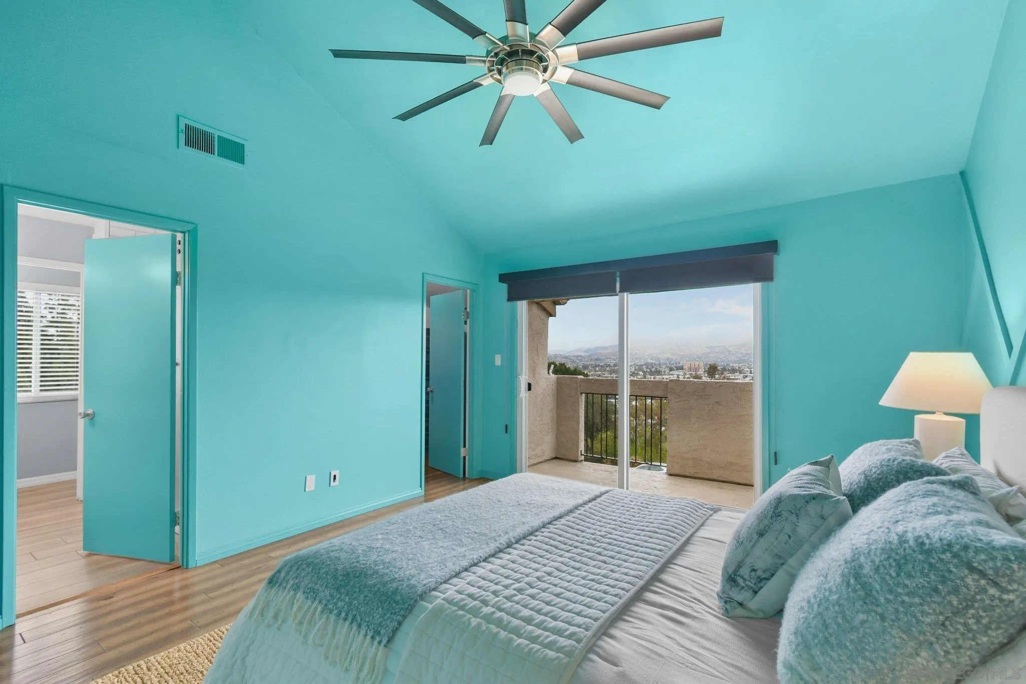 https://cdn.realtyfeed.com/cdn/127/260013241/7f6e463769c9e3543f33db3029fcfe42.webp