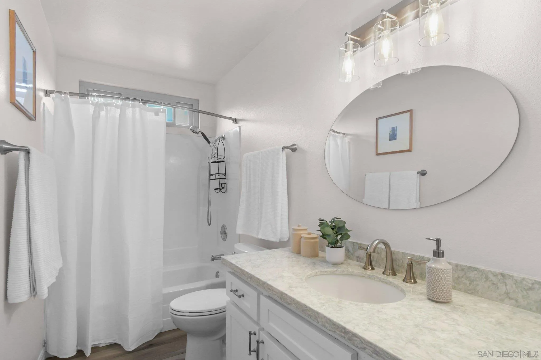 https://cdn.realtyfeed.com/cdn/127/260013241/97f0c1d2a82fc36022a40b10032493a1.webp