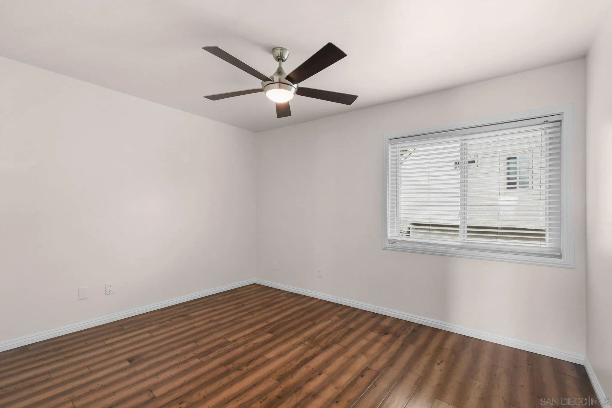 Photo #27: 260013241 Listing: Photo #27