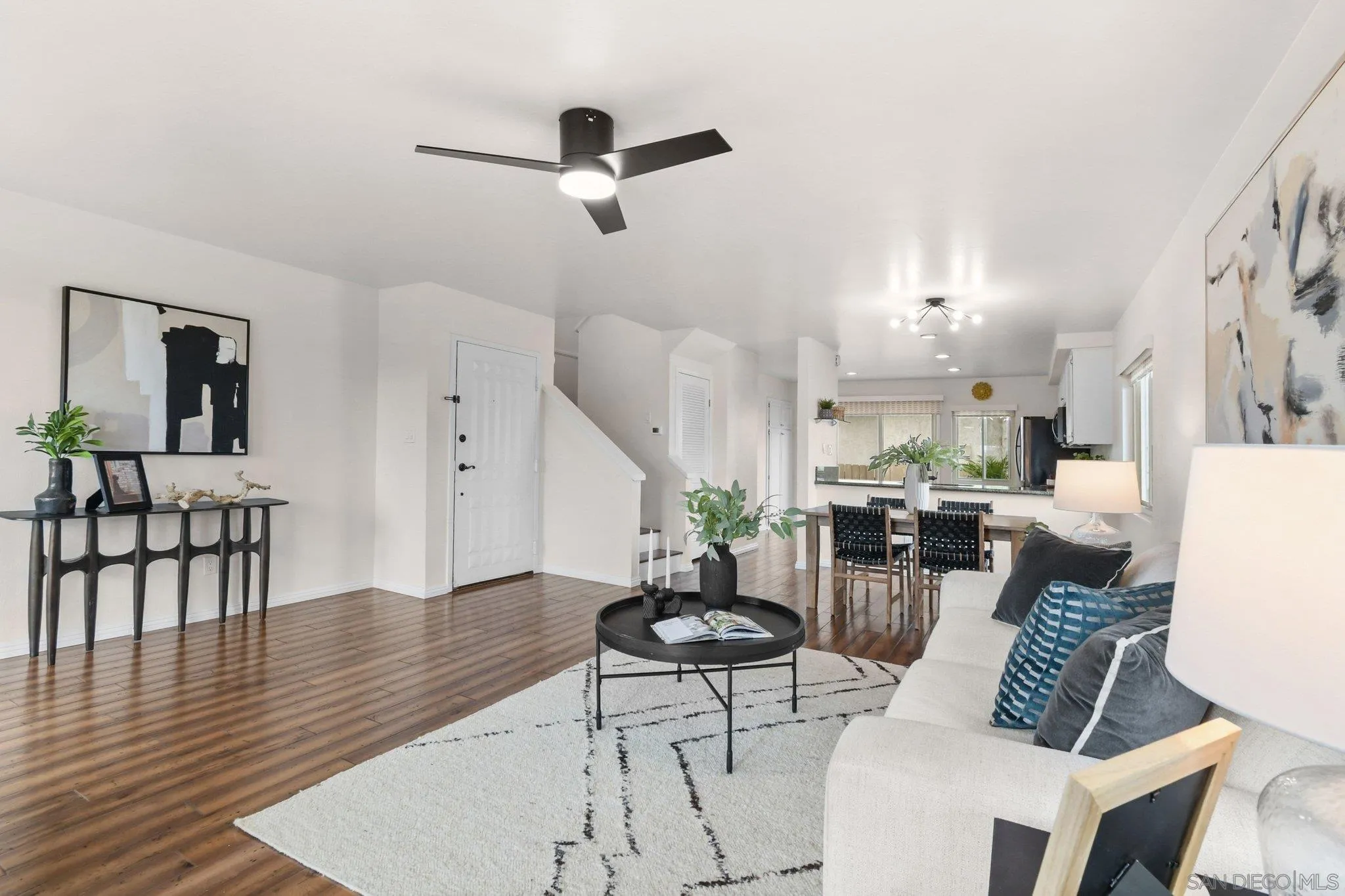 Photo #6: 260013241 Listing: Photo #6