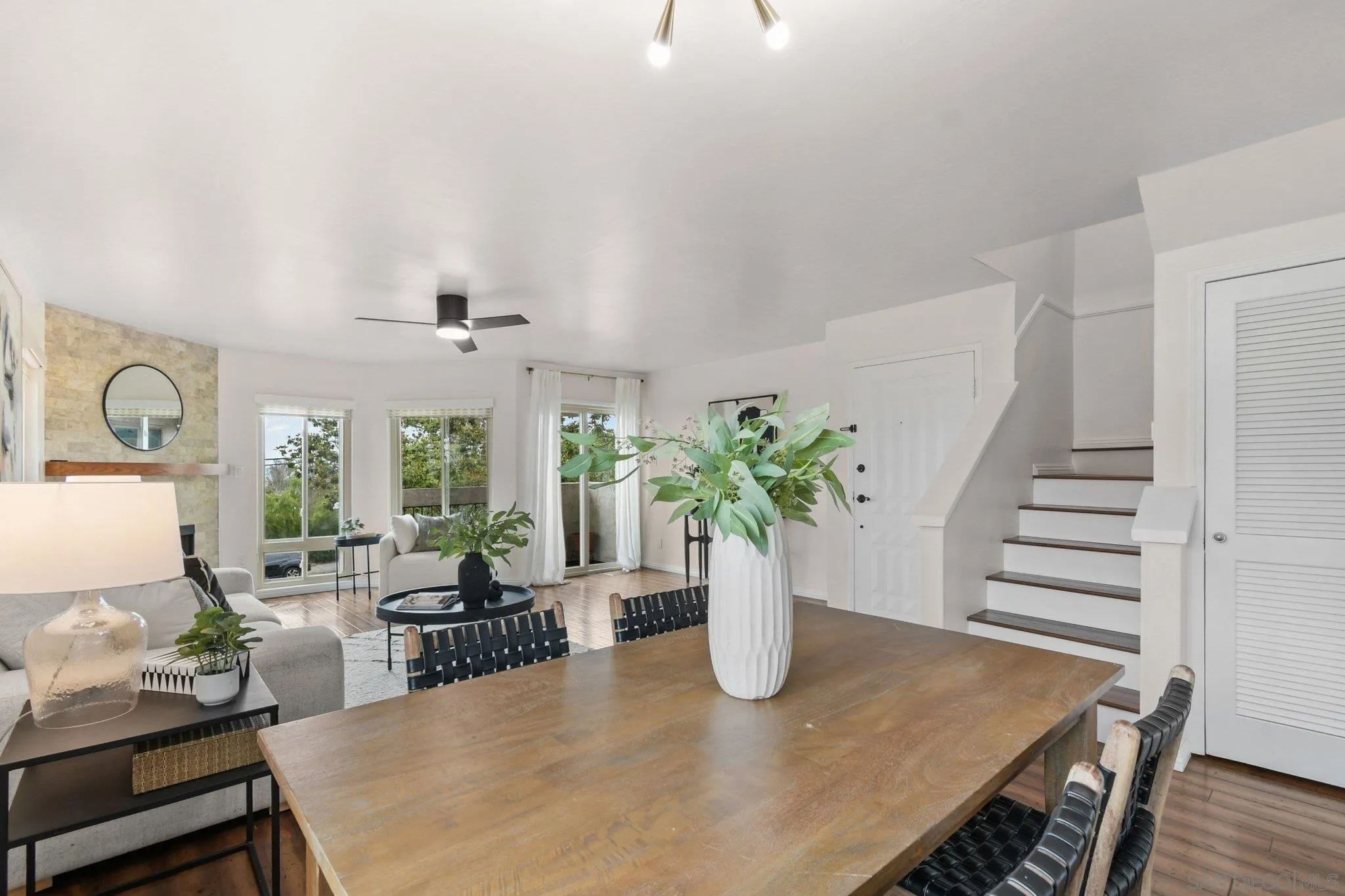 https://cdn.realtyfeed.com/cdn/127/260013241/d1547ec90d4e6cb972883cbbfb2aee93.webp