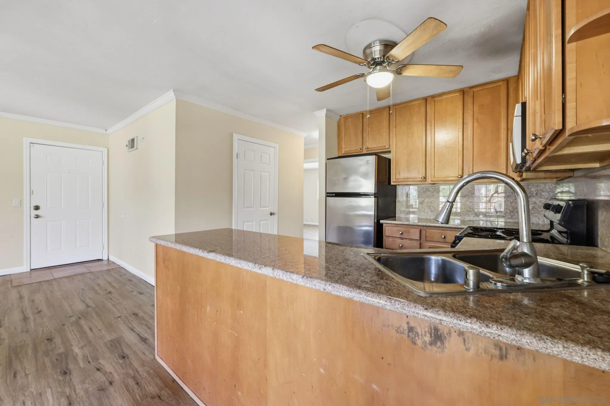 https://cdn.realtyfeed.com/cdn/127/260013242/0dc19510ffbfa8909e631f4f6e5c573e.webp