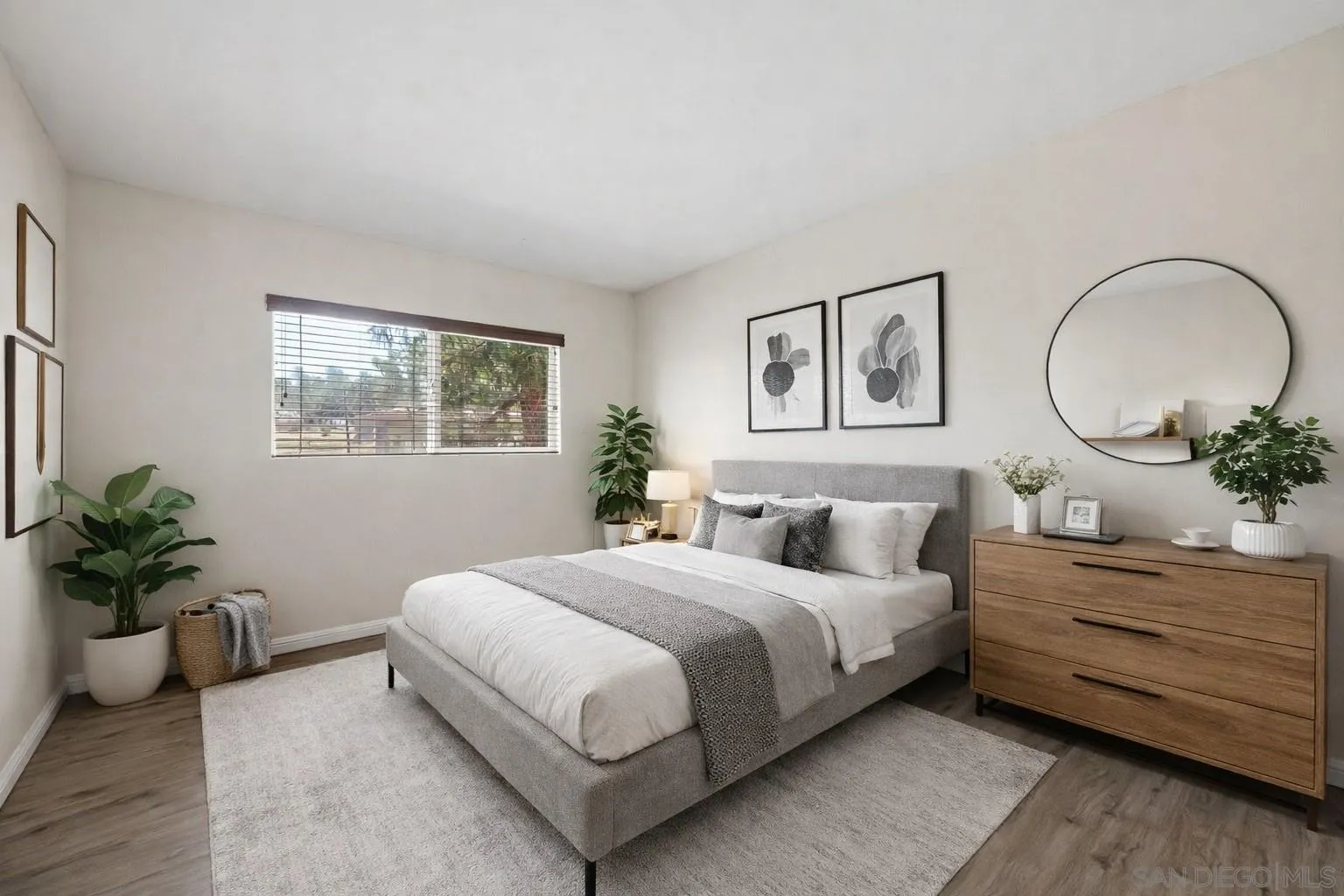 https://cdn.realtyfeed.com/cdn/127/260013242/73927be6efb1bcef40fc3b4be41da33f.webp