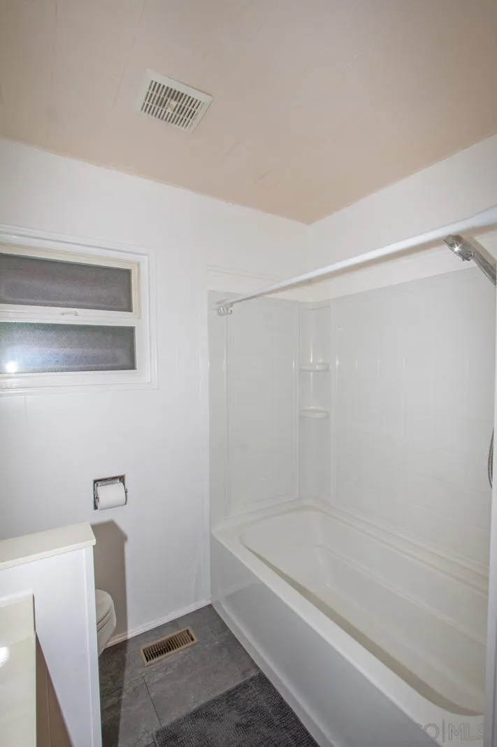 https://cdn.realtyfeed.com/cdn/127/260013245/6dc04fe7b0115e1ddbbec857c05965aa.webp