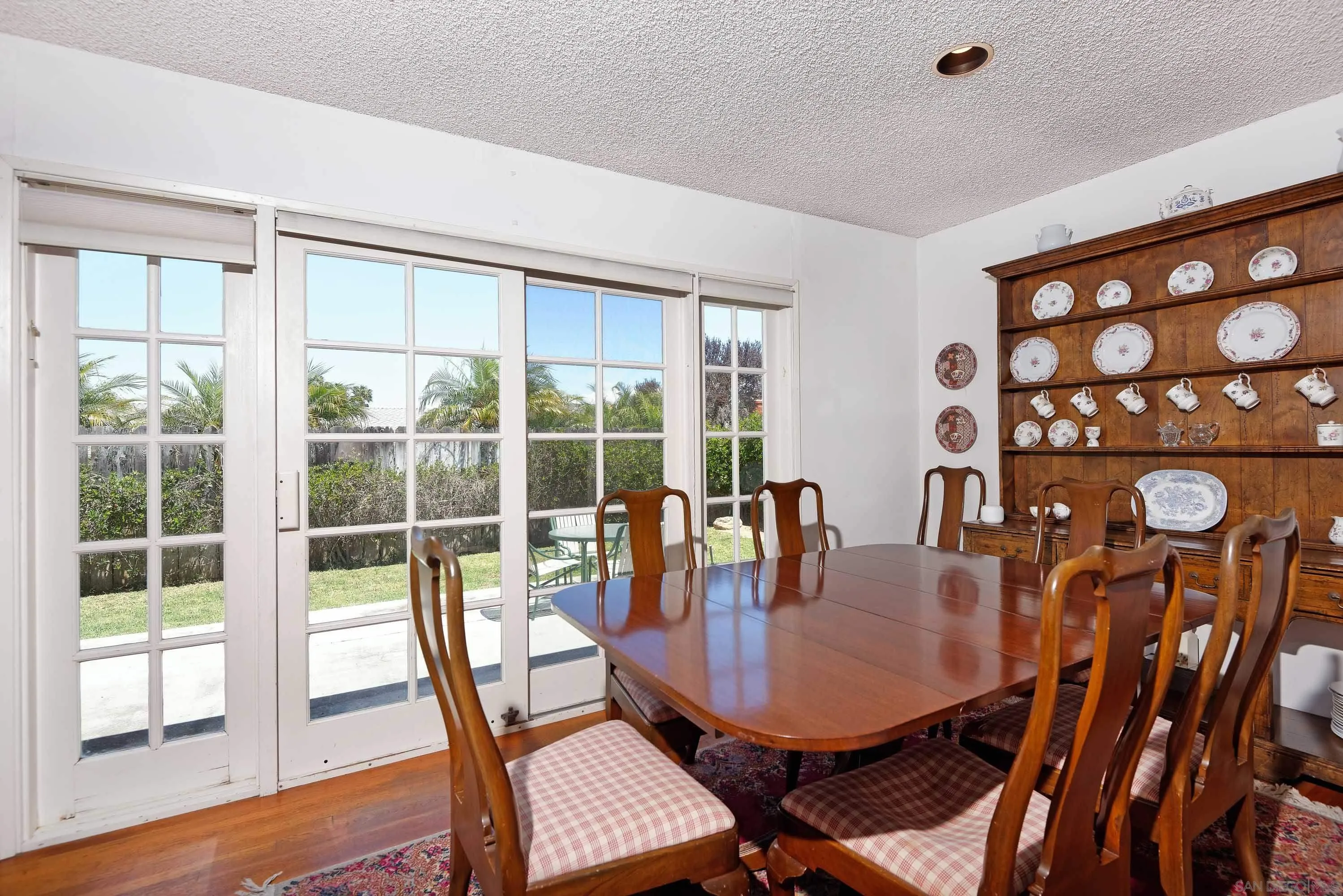 https://cdn.realtyfeed.com/cdn/127/260013246/7ec64bd910bf03449a7a89e465934cbd.webp