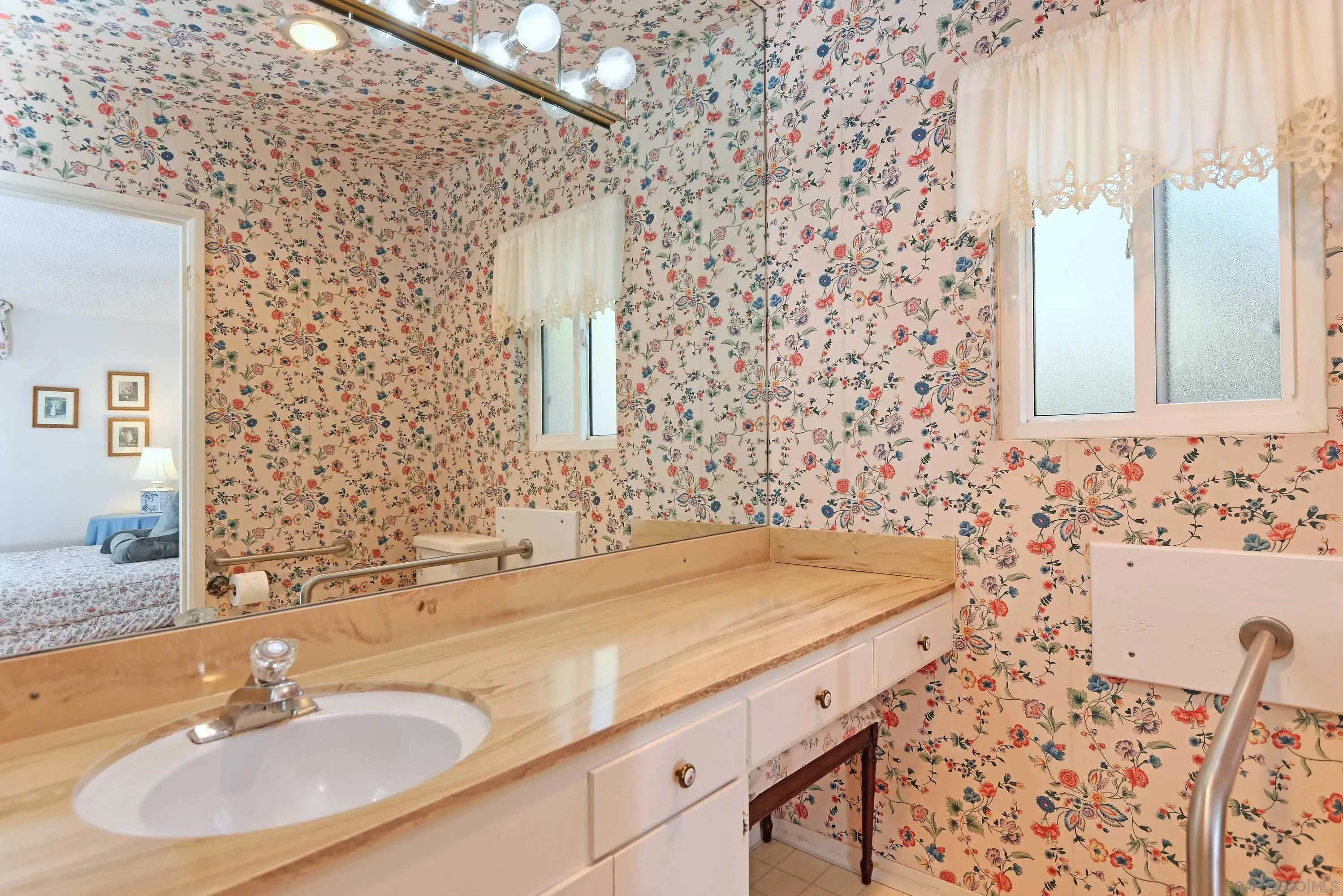 https://cdn.realtyfeed.com/cdn/127/260013246/c2ceebe499578ff57667af9936c9044d.webp