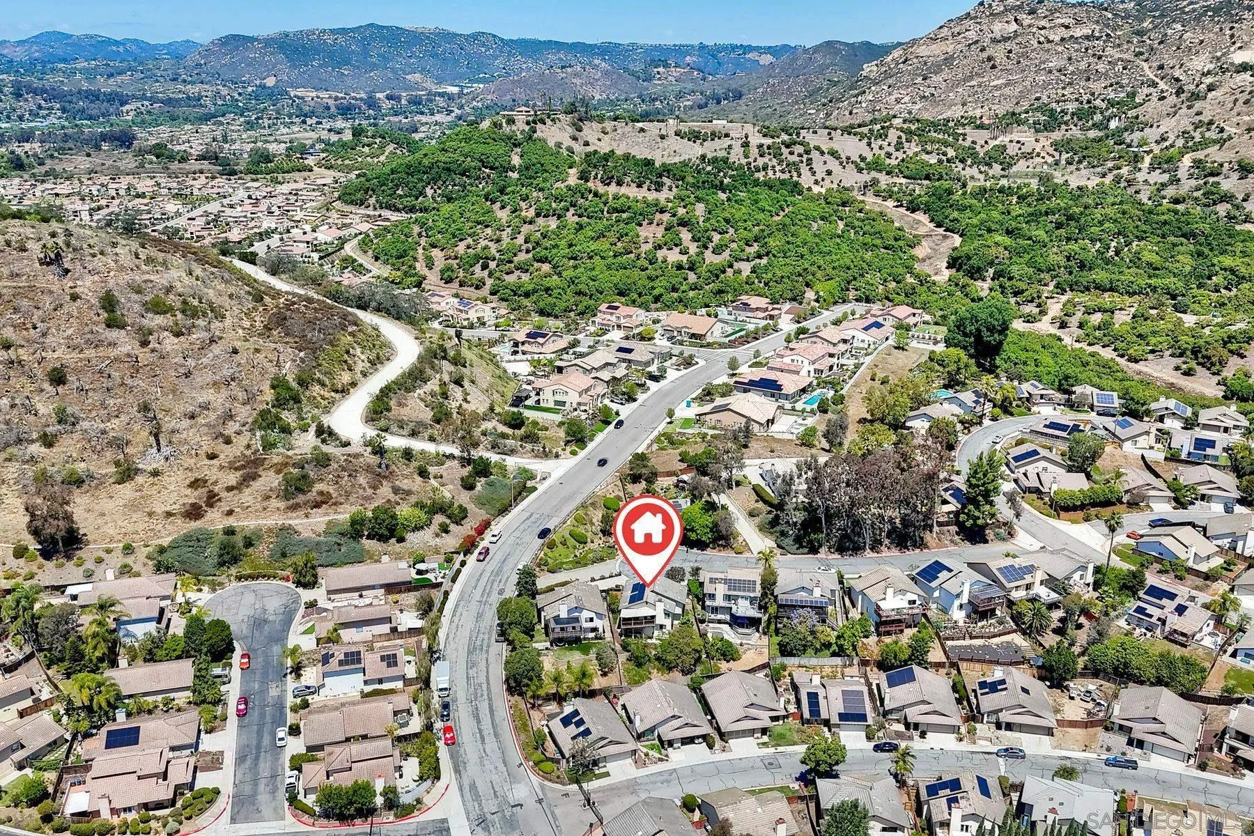 https://cdn.realtyfeed.com/cdn/127/260013264/433c60ef3527b7ec88b9f11312fdfbea.webp