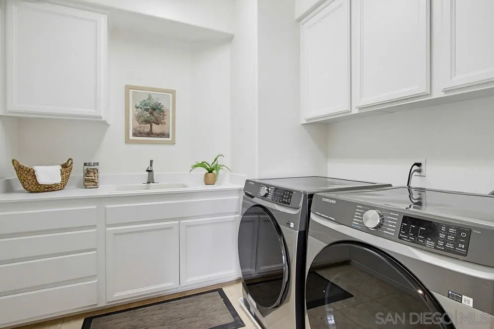 https://cdn.realtyfeed.com/cdn/127/260013266/5efbe88a5f9f63970387f2a14aea3aa1.webp