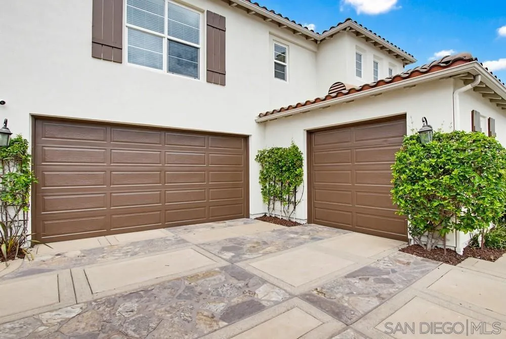 https://cdn.realtyfeed.com/cdn/127/260013266/be80c0582b281f2e2252e647d1ddc34e.webp