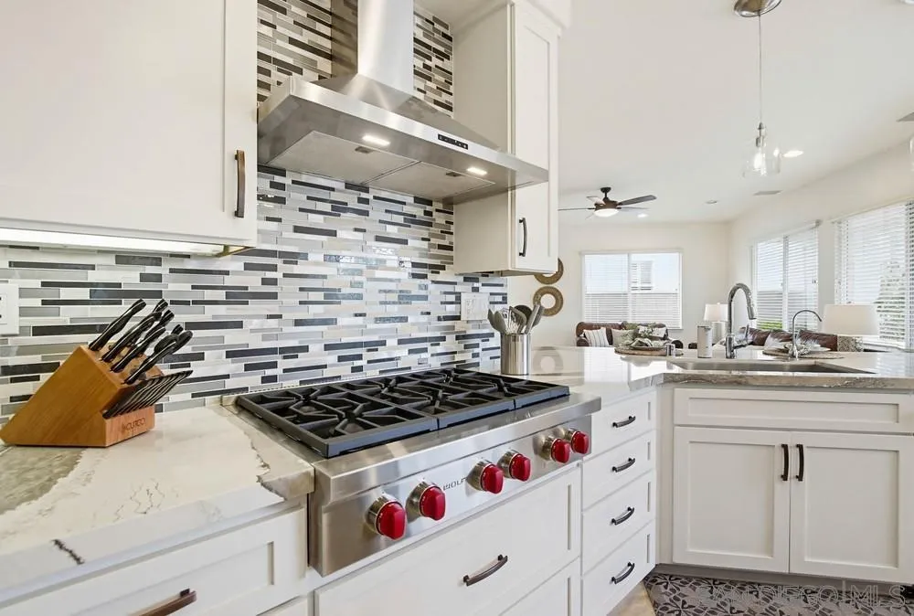 https://cdn.realtyfeed.com/cdn/127/260013266/c07e6e34c5a5a9d51b315aefa86ec206.webp