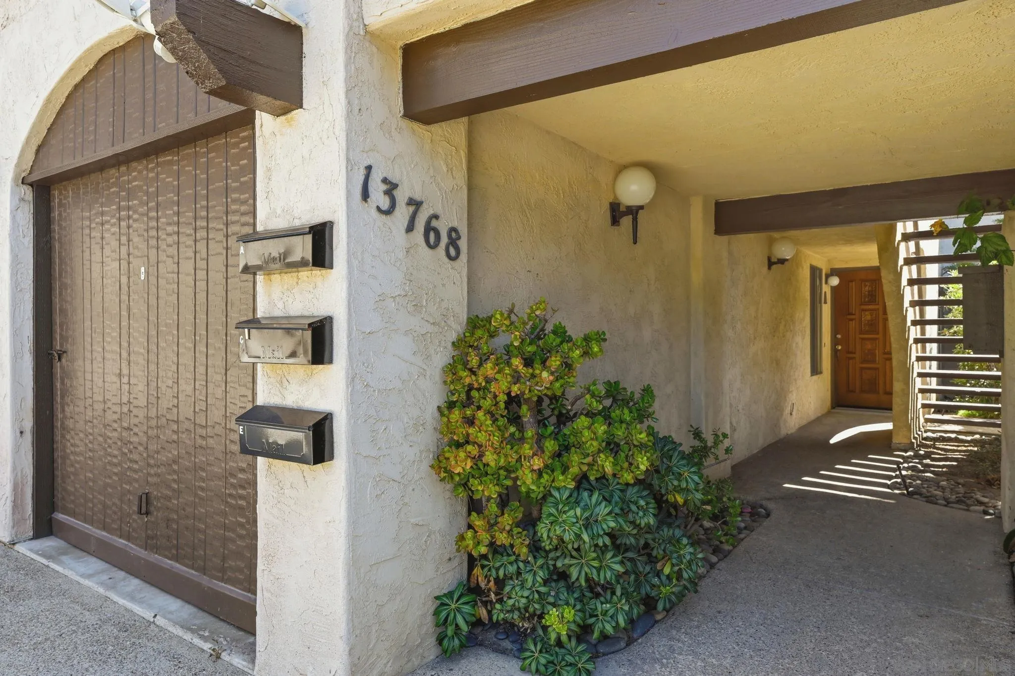 Photo #2: 260013267 Listing: Photo #2