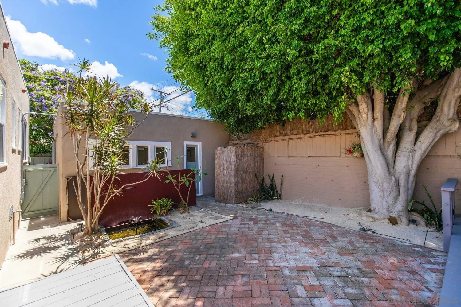 https://cdn.realtyfeed.com/cdn/127/260013269/214dce086fcdbe3e26b3728c97c00151.webp