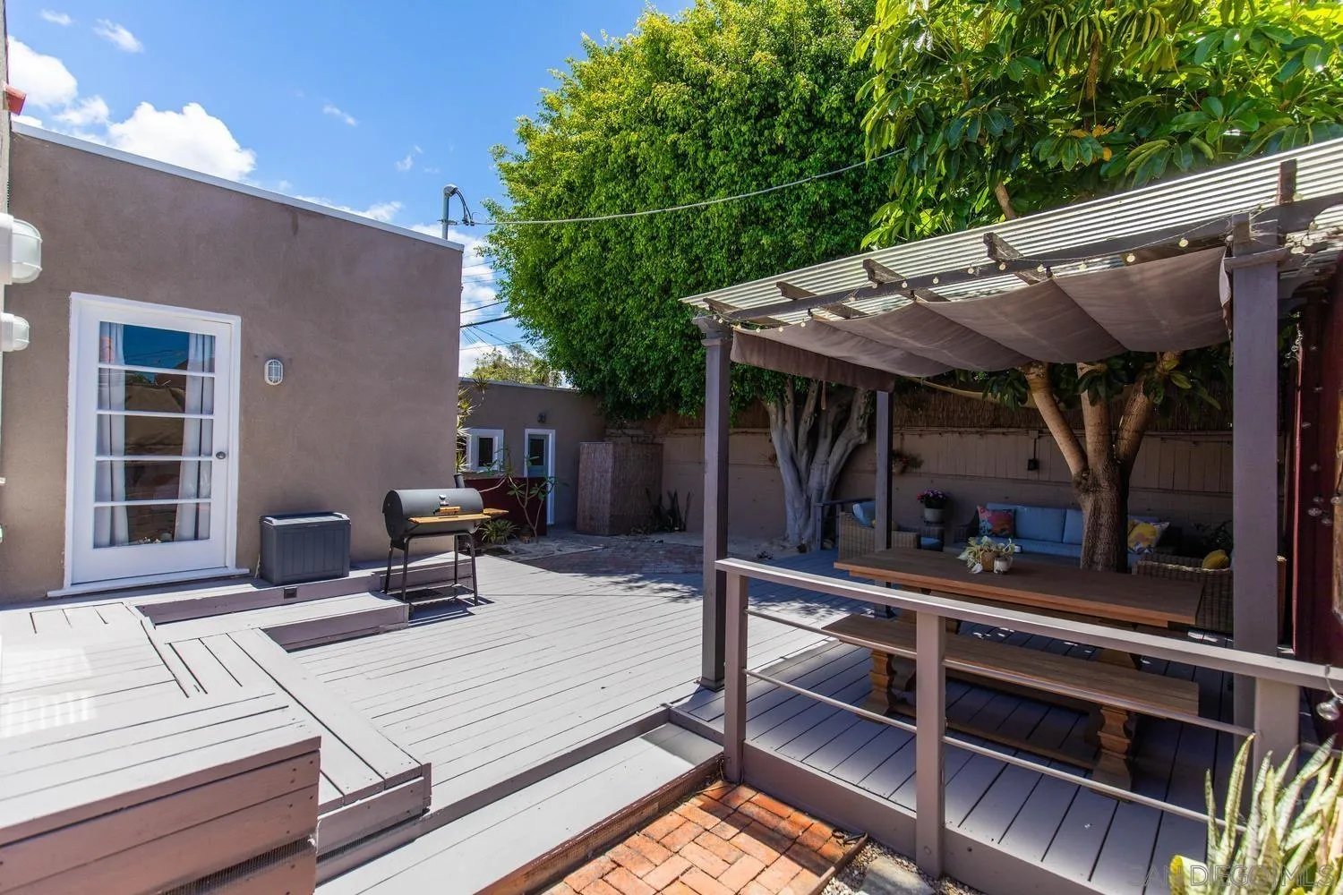 https://cdn.realtyfeed.com/cdn/127/260013269/24c084b11c87002da061348637a216d9.webp
