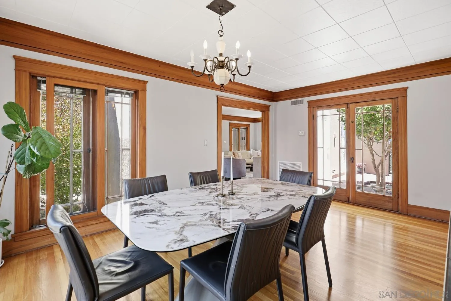 https://cdn.realtyfeed.com/cdn/127/260013269/32339fc43ec42132446f0ab3fff70fea.webp
