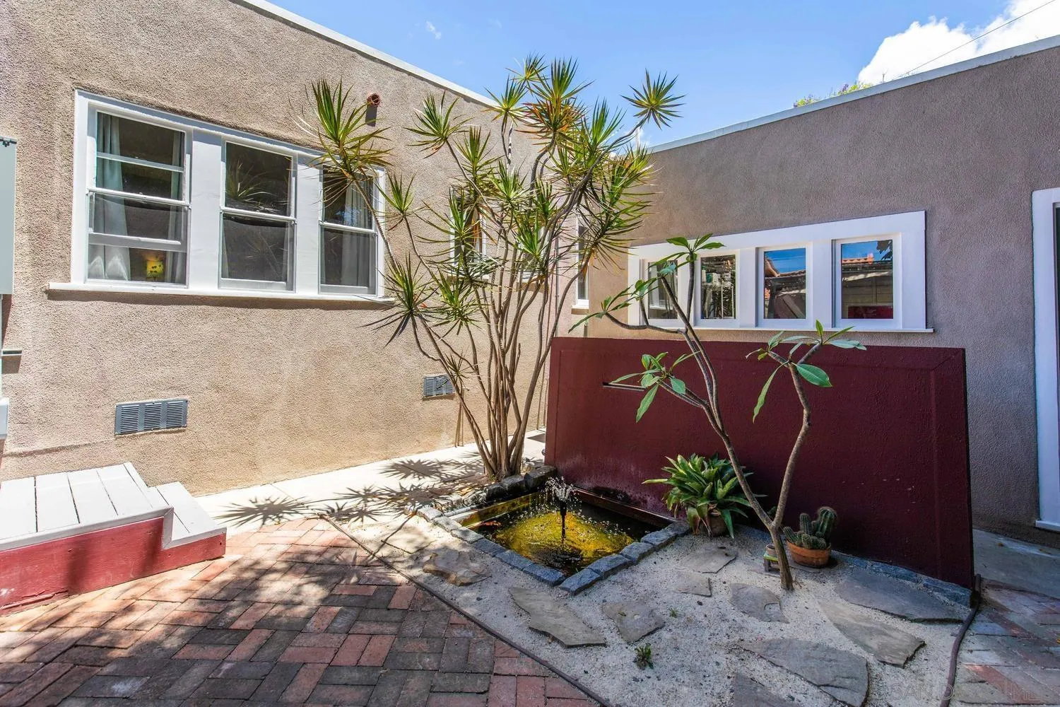 https://cdn.realtyfeed.com/cdn/127/260013269/7ee430c4fdc76b570c1b00b4438f3465.webp