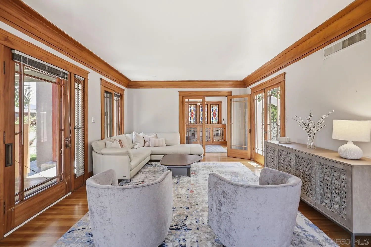 https://cdn.realtyfeed.com/cdn/127/260013269/97d7eb52c60b3e4c805f4966c79fca7a.webp