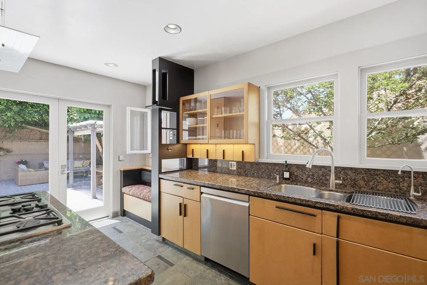 https://cdn.realtyfeed.com/cdn/127/260013269/9a8a59b41089edb44d8c6b0d1395525e.webp