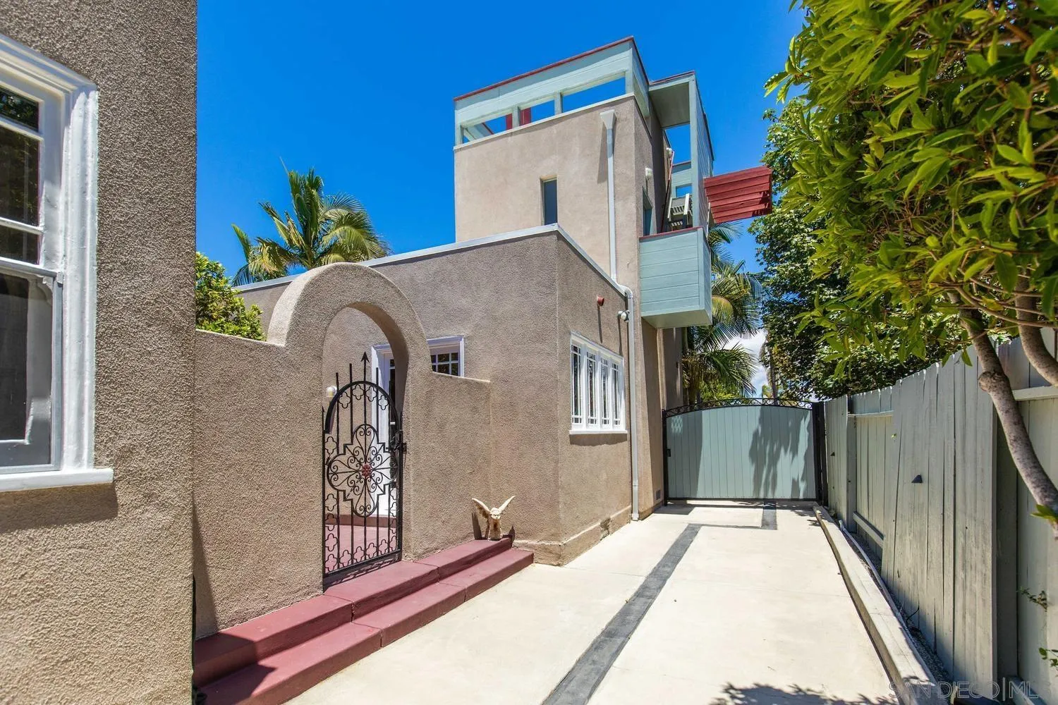 https://cdn.realtyfeed.com/cdn/127/260013269/a33fc2b23730a6cafb6ee30991d309dc.webp