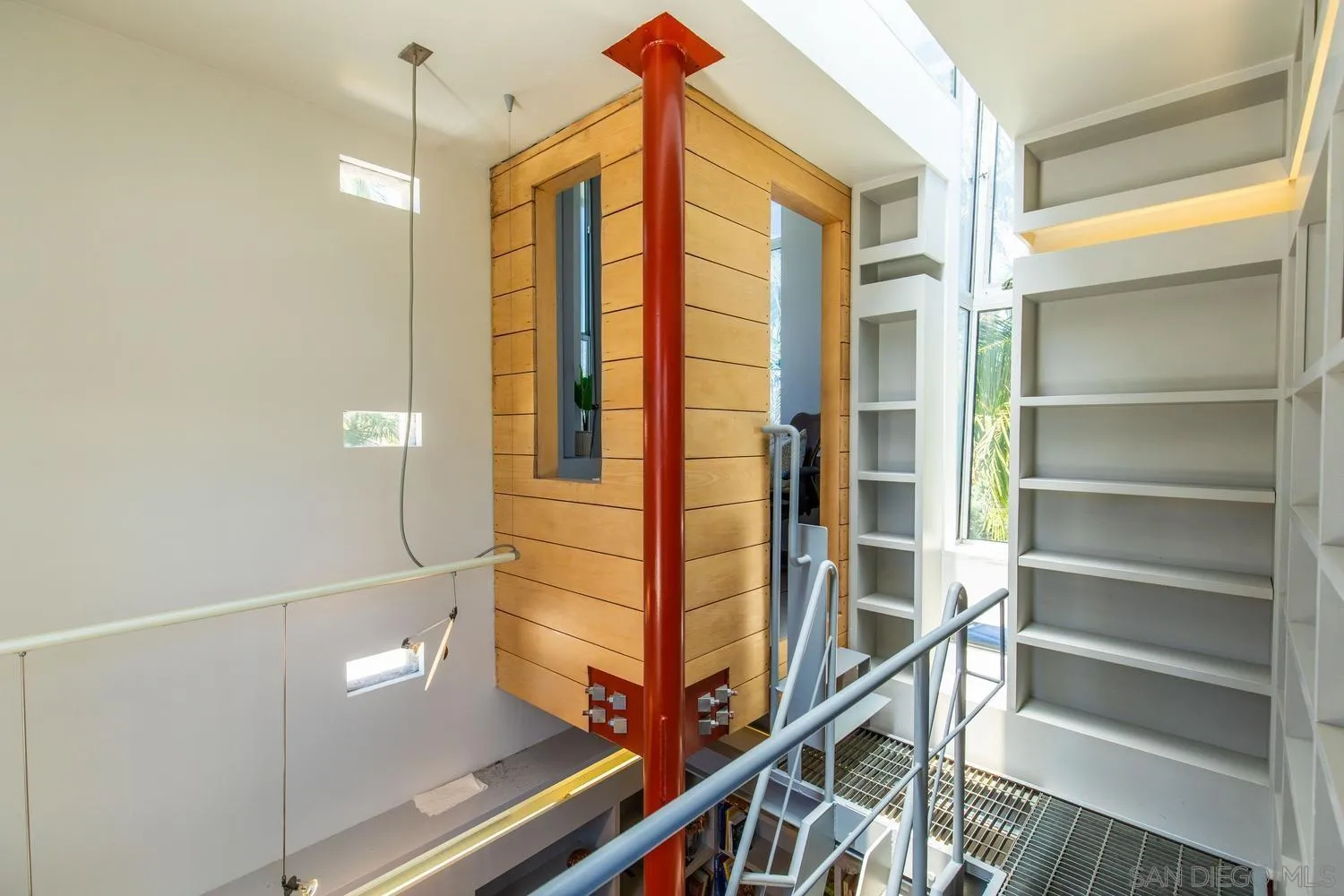 https://cdn.realtyfeed.com/cdn/127/260013269/faa66545ce3fb1ab300388474d224bd8.webp