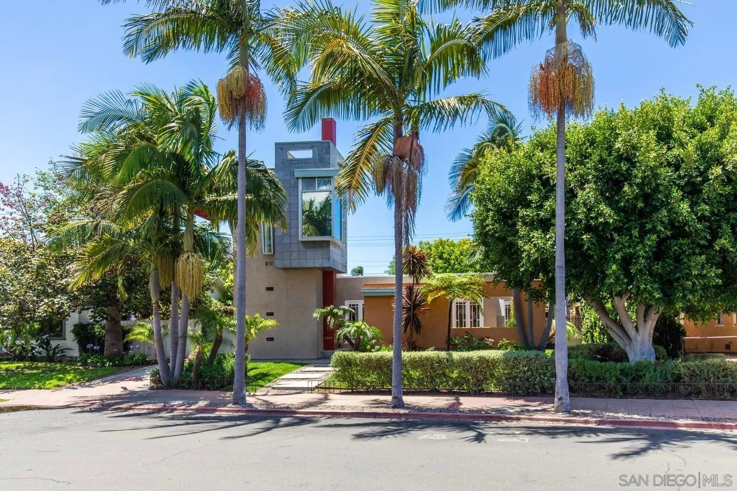 https://cdn.realtyfeed.com/cdn/127/260013269/fd30f5aa17ba2b5801f8f6e3f1a5be38.webp