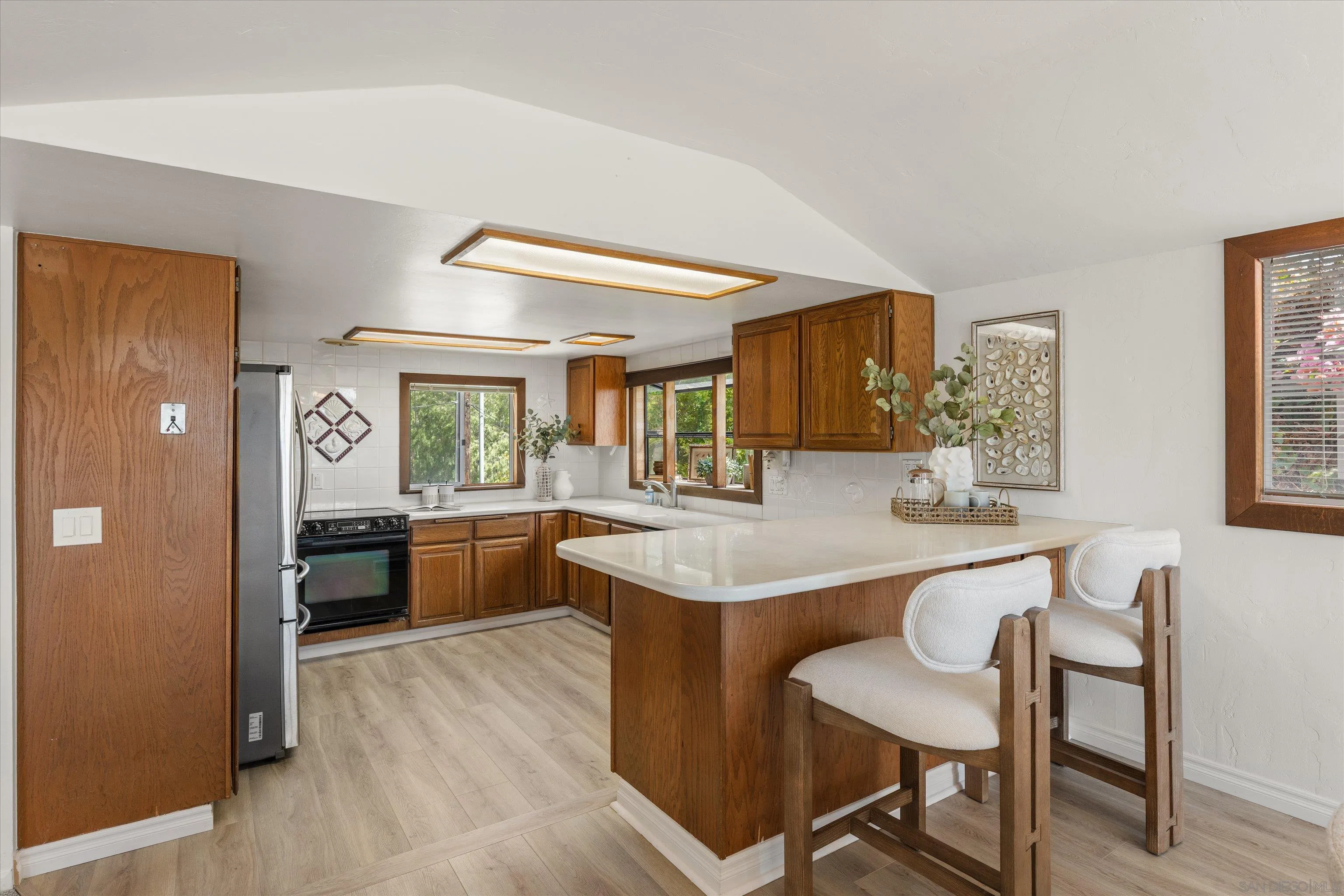 https://cdn.realtyfeed.com/cdn/127/260013275/8219814002eb6481701dc5598cb9b04c.webp