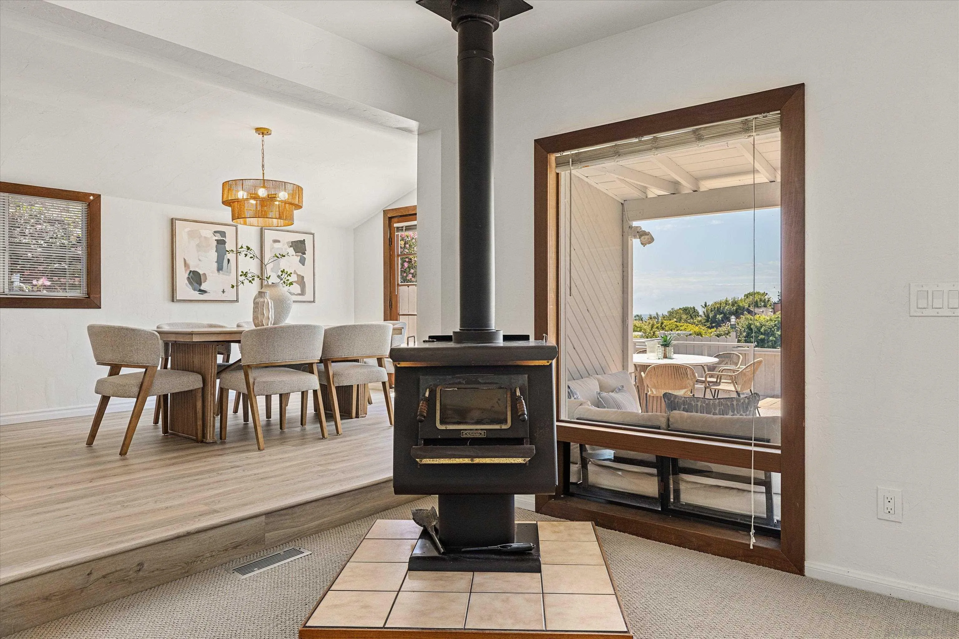 https://cdn.realtyfeed.com/cdn/127/260013275/9db771a3ec1a77513d4acdfa995931dd.webp