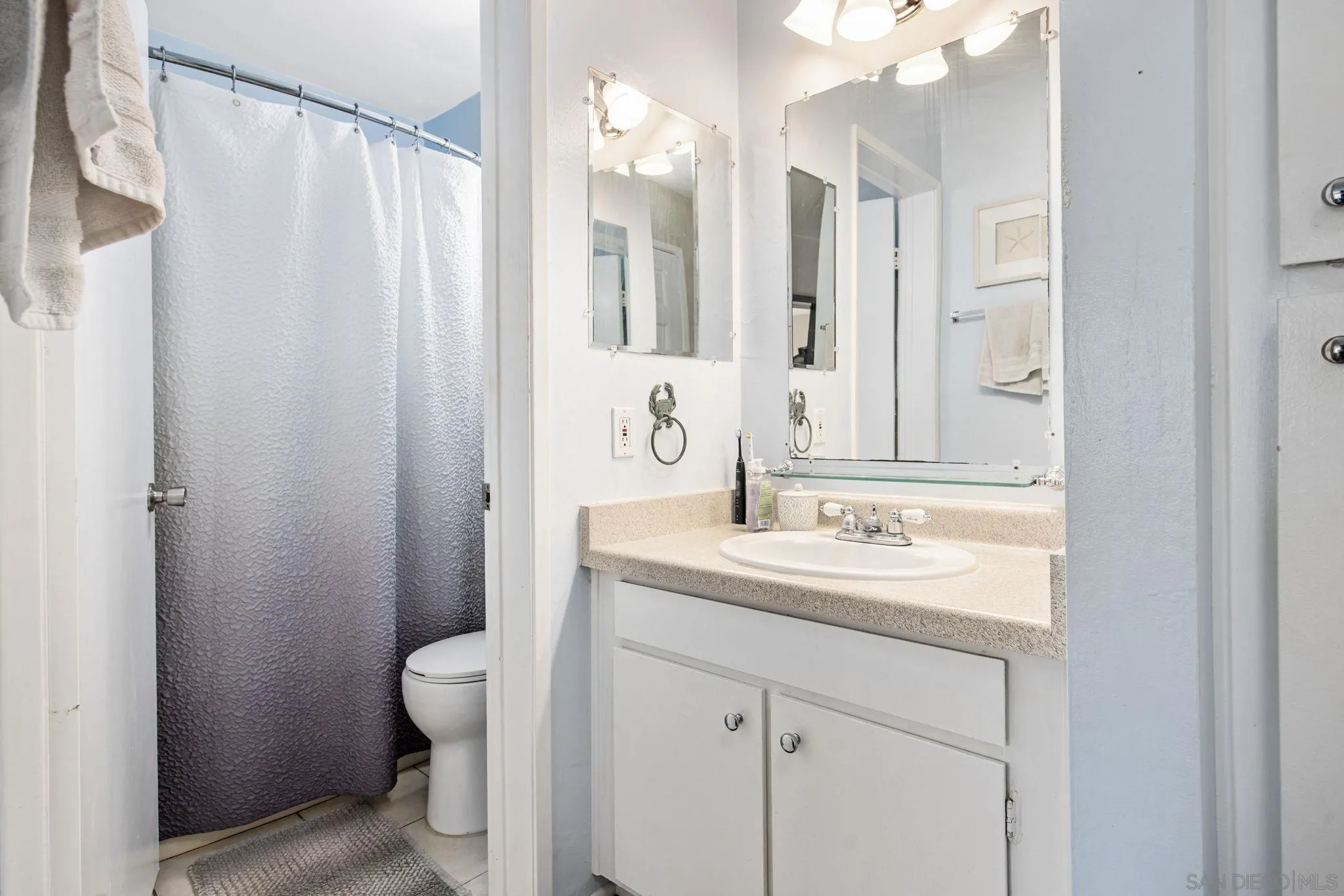 Photo #12: 260013279 Listing: Photo #12