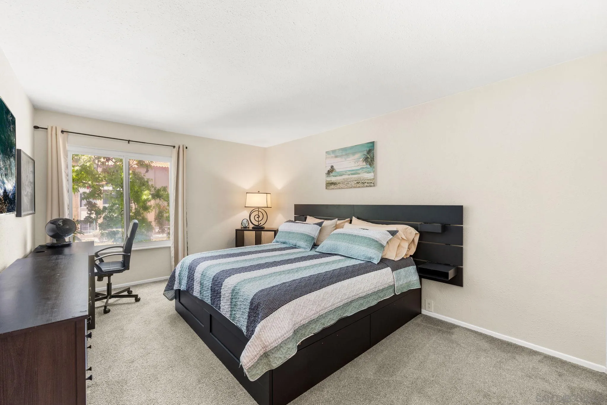 https://cdn.realtyfeed.com/cdn/127/260013279/7bfac5428a392b9162123e9b75bc9bc4.webp