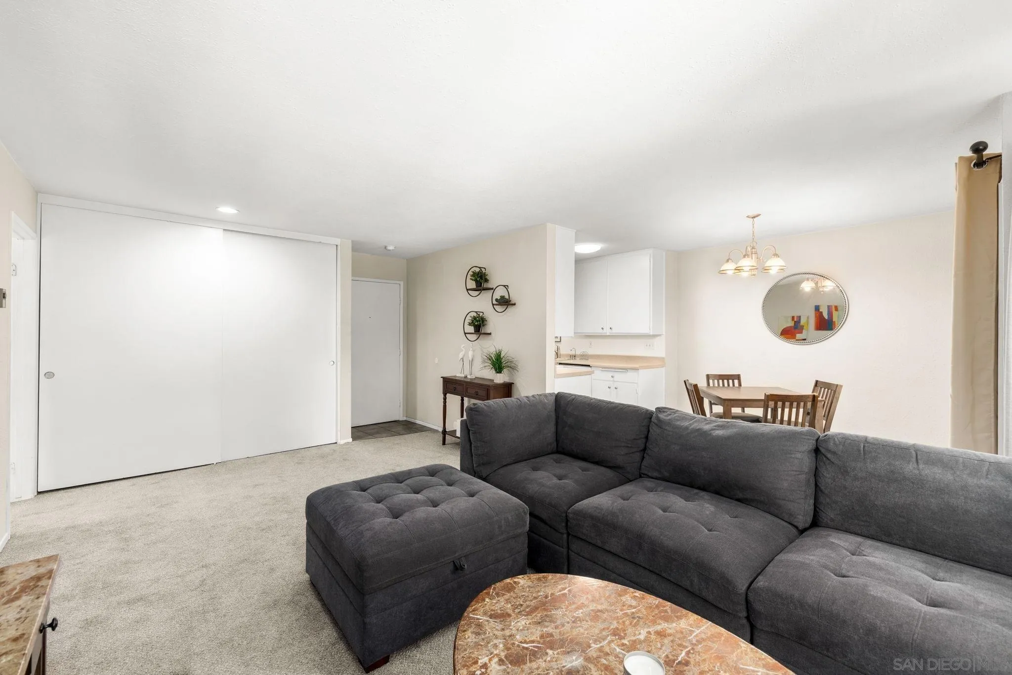 https://cdn.realtyfeed.com/cdn/127/260013279/b97b14bf30340119e81fea22ce8cb1f1.webp