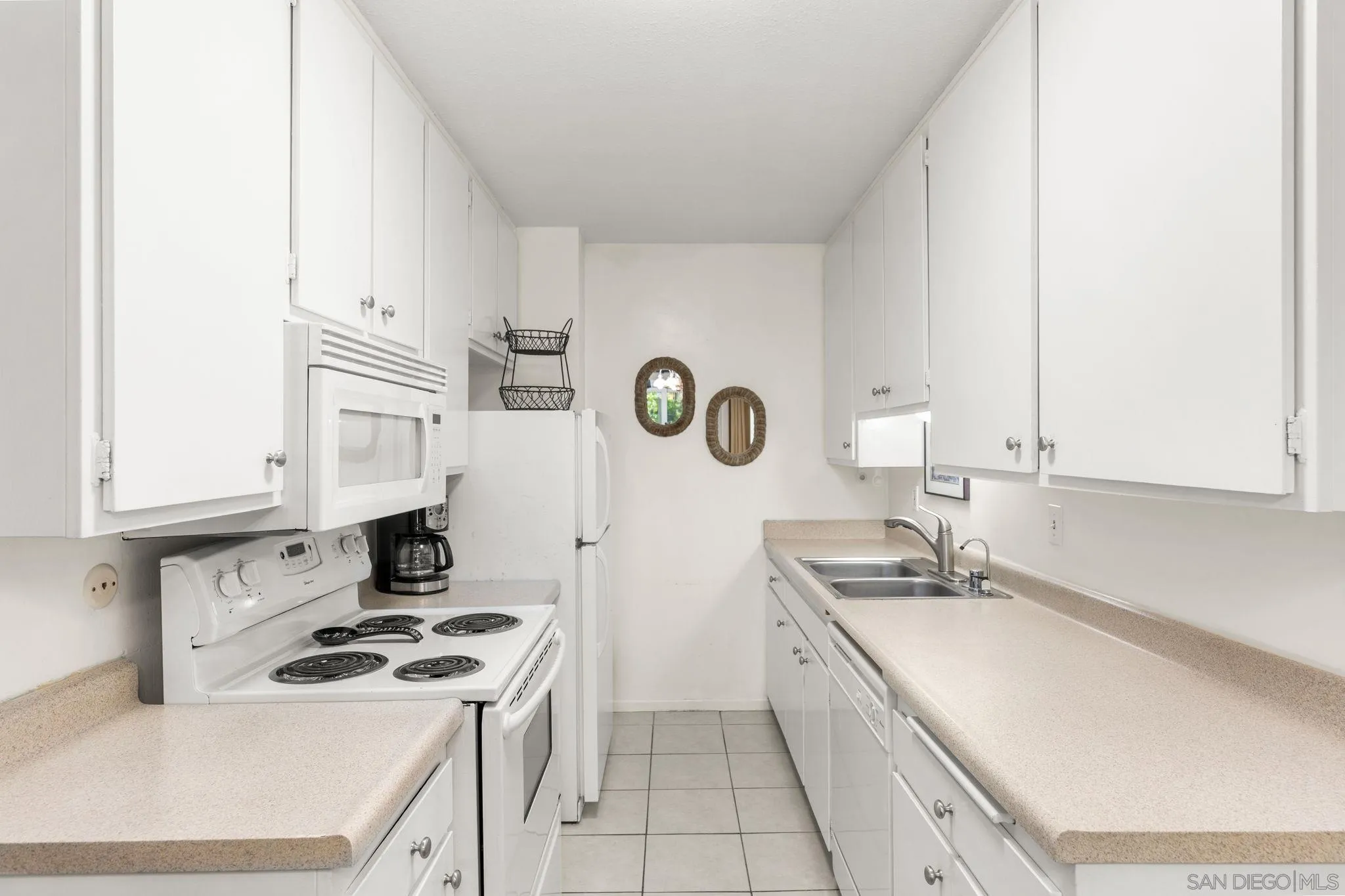 https://cdn.realtyfeed.com/cdn/127/260013279/c223d890126577086e97ab559d2417c5.webp