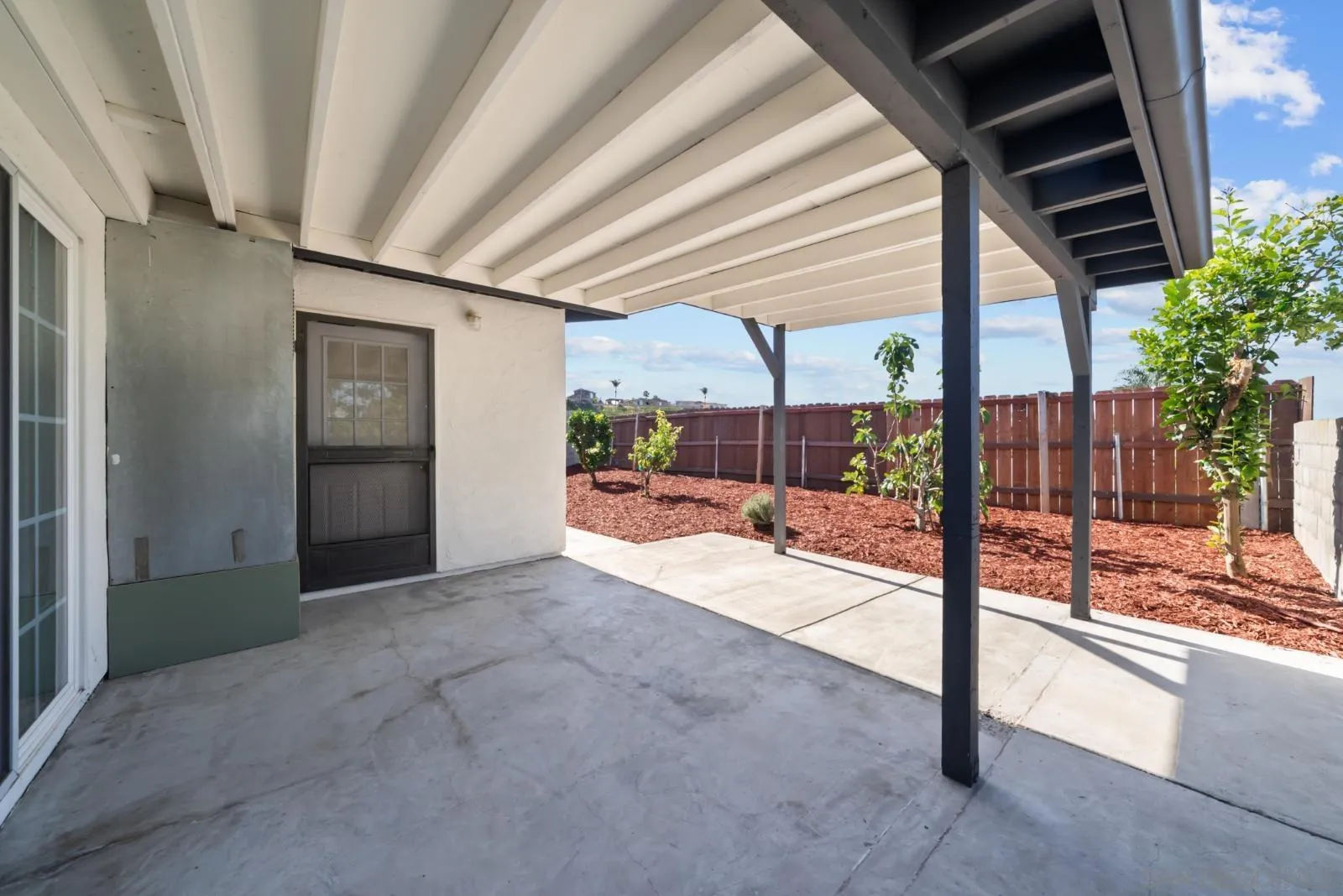https://cdn.realtyfeed.com/cdn/127/260013281/6fcbc85aaa2040565ad6ecfecd846ca8.webp