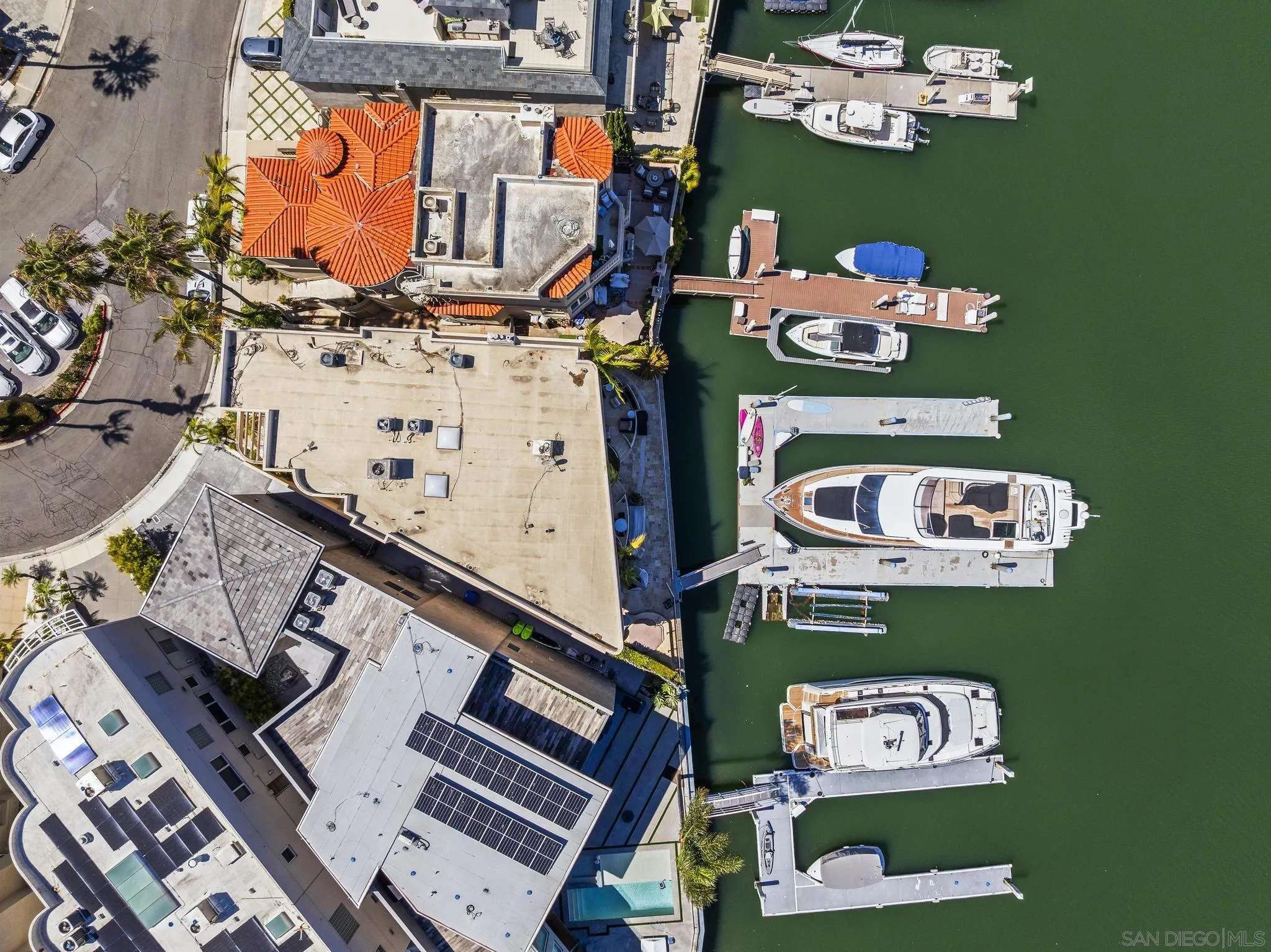 https://cdn.realtyfeed.com/cdn/127/260013286/4c7446cd3a430e8250d0fde43ea2d659.webp