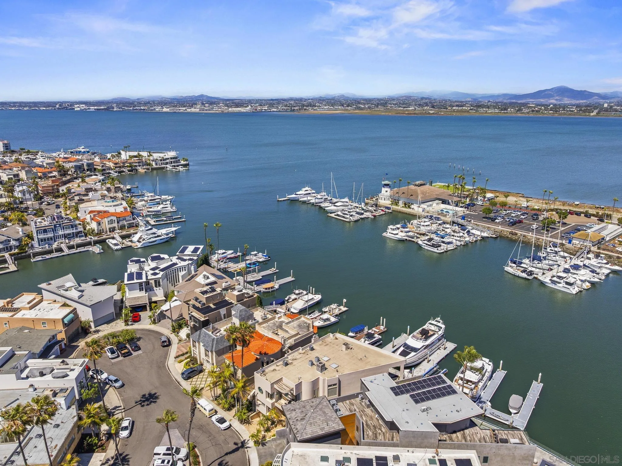 https://cdn.realtyfeed.com/cdn/127/260013286/567bdfa79f3f6fb281da3f15516a13dd.webp