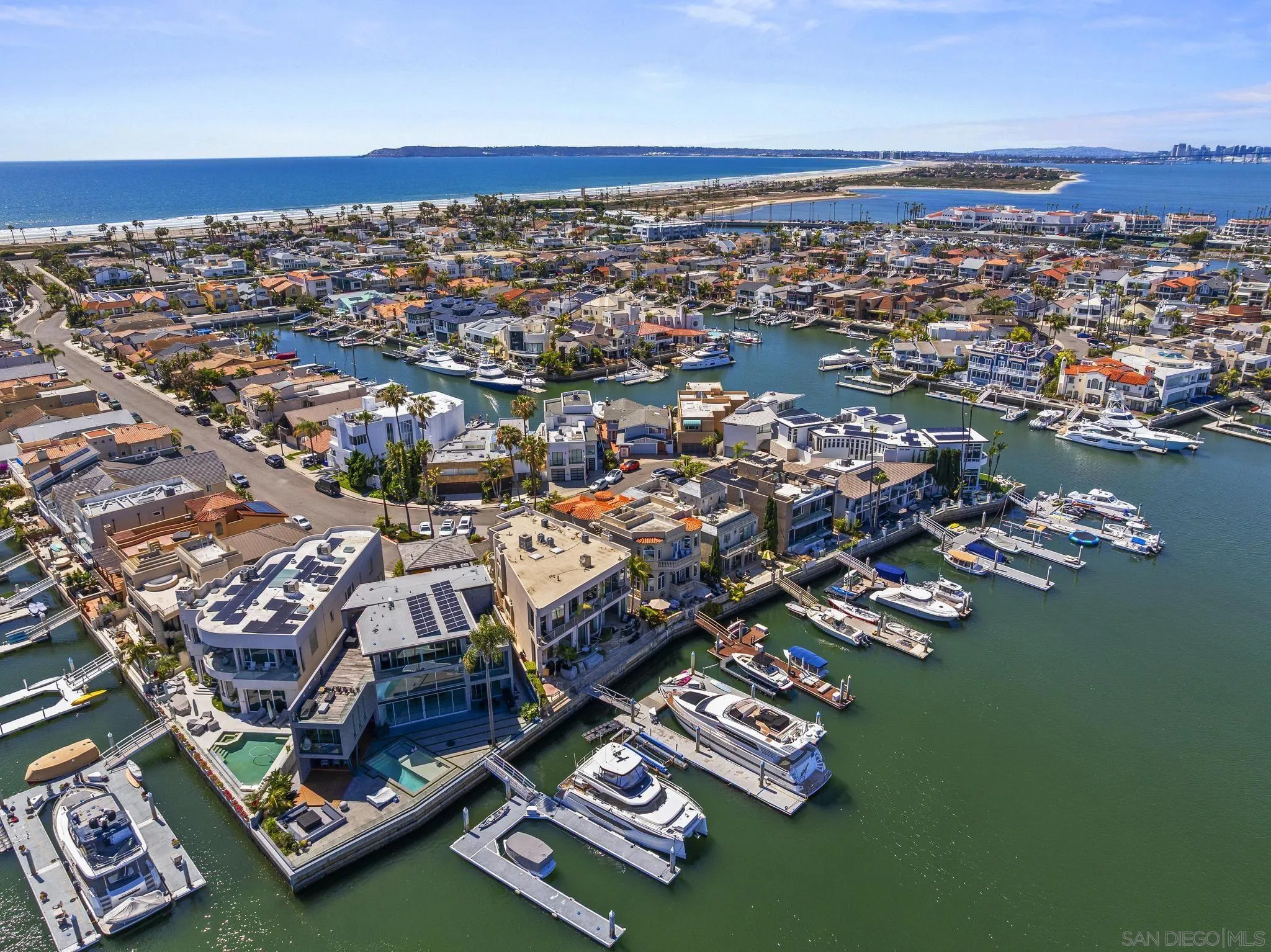 https://cdn.realtyfeed.com/cdn/127/260013286/8b0b9b20c7e5e64b66340c132ec7a8e1.webp